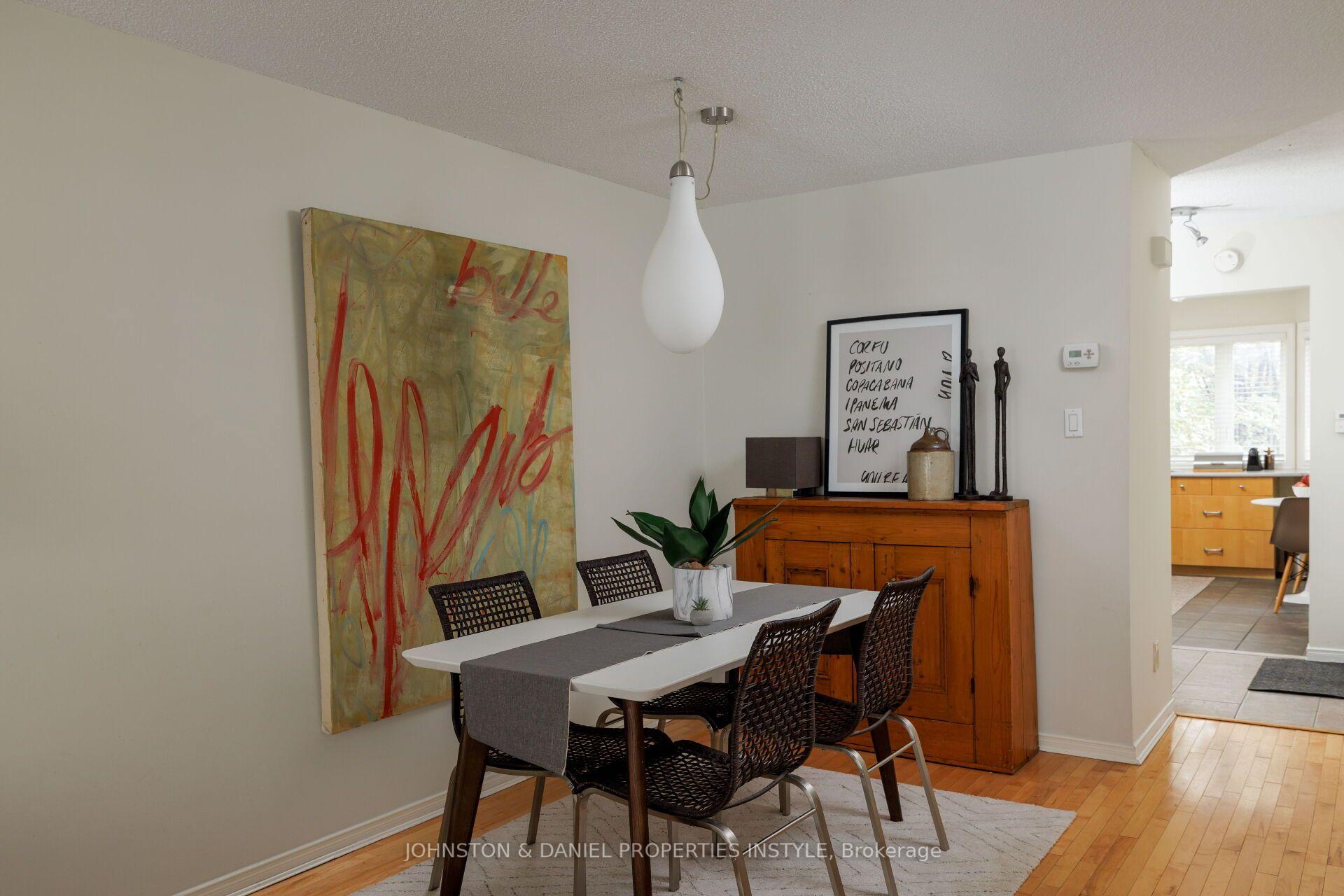 Photo 11 of 911D Adelaide Street W, Toronto, Niagara — HOMEH