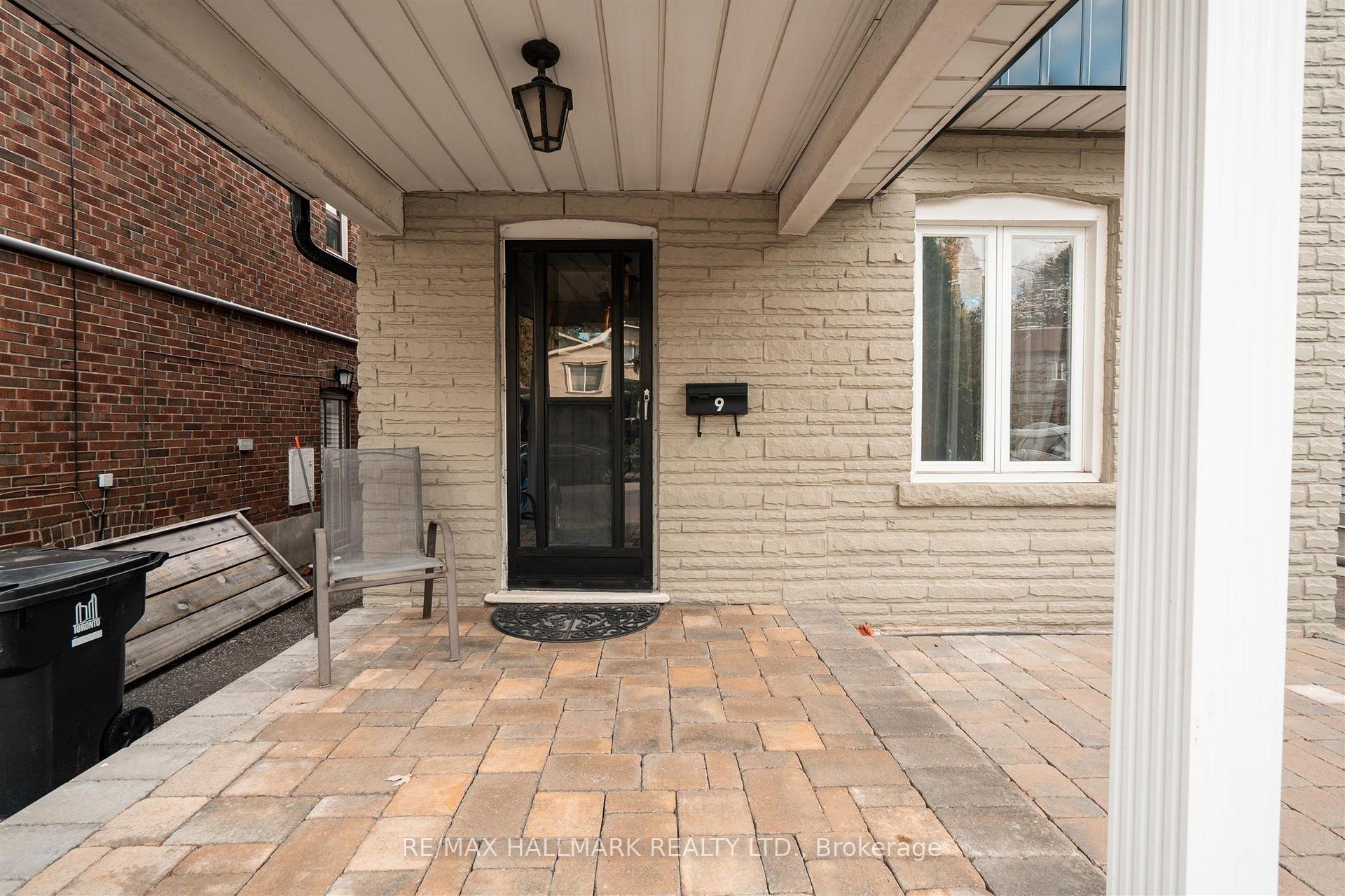 Photo 15 of 9 Savoy Avenue, Toronto, Woodbine-Lumsden — HOMEH