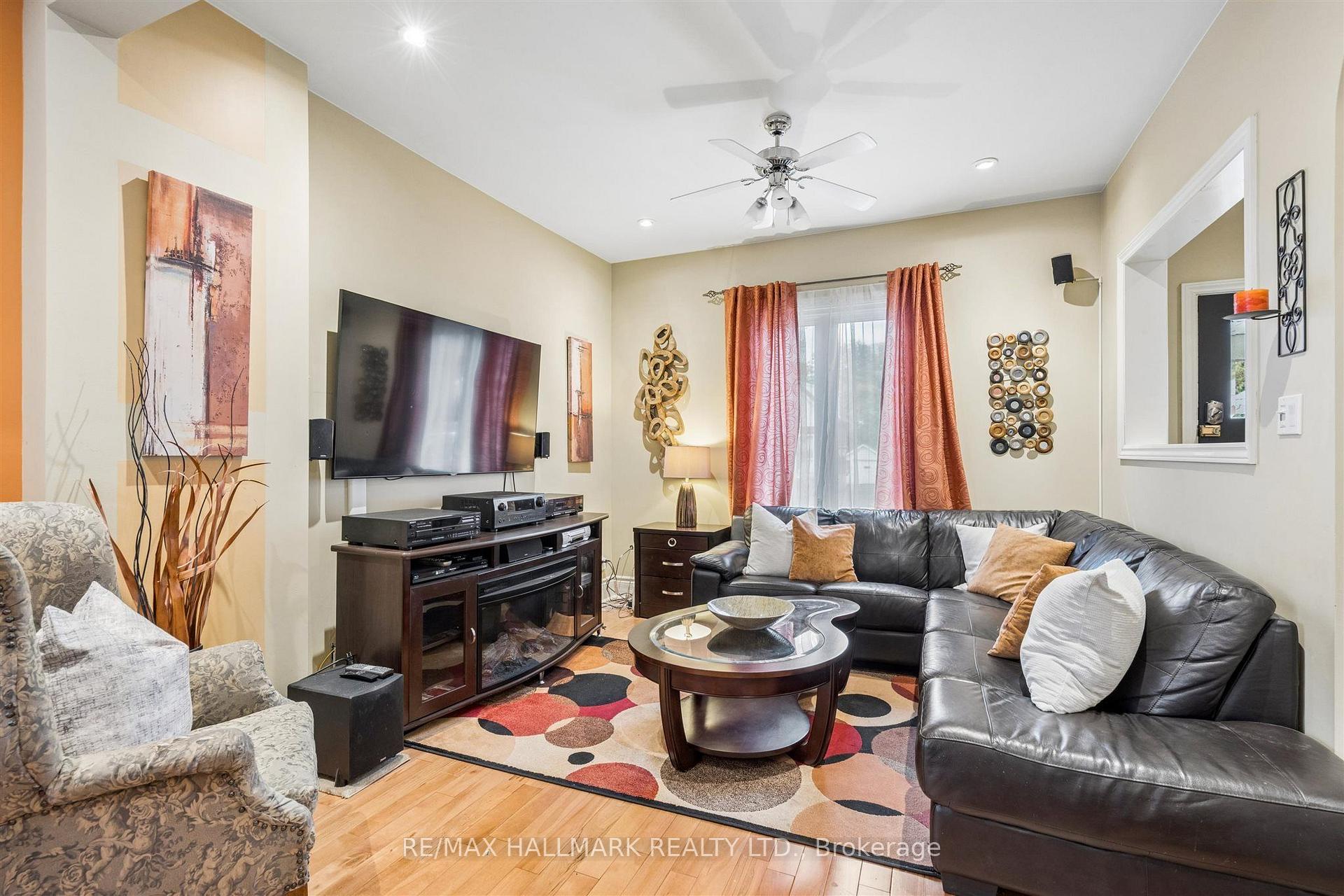 Photo 25 of 9 Savoy Avenue, Toronto, Woodbine-Lumsden — HOMEH