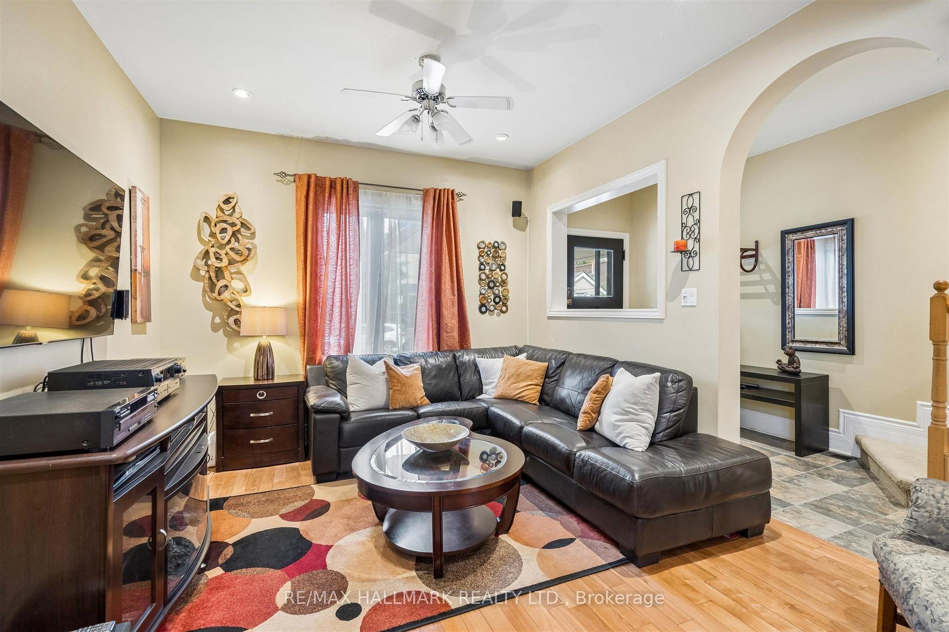 Photo 27 of 9 Savoy Avenue, Toronto, Woodbine-Lumsden — HOMEH
