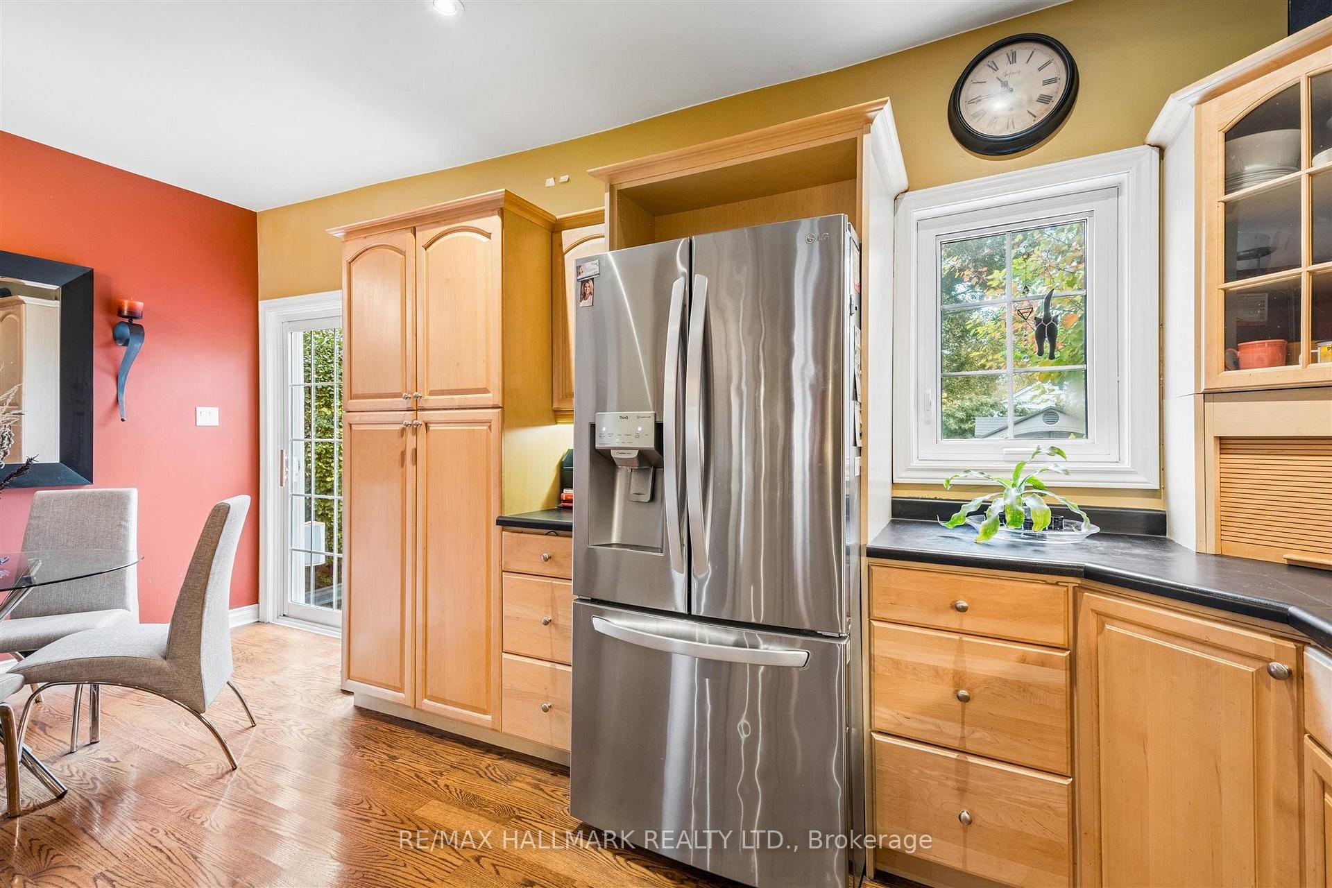 Photo 43 of 9 Savoy Avenue, Toronto, Woodbine-Lumsden — HOMEH