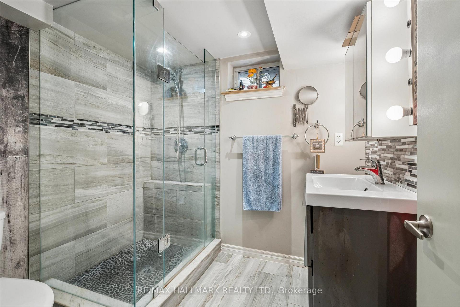 Photo 71 of 9 Savoy Avenue, Toronto, Woodbine-Lumsden — HOMEH