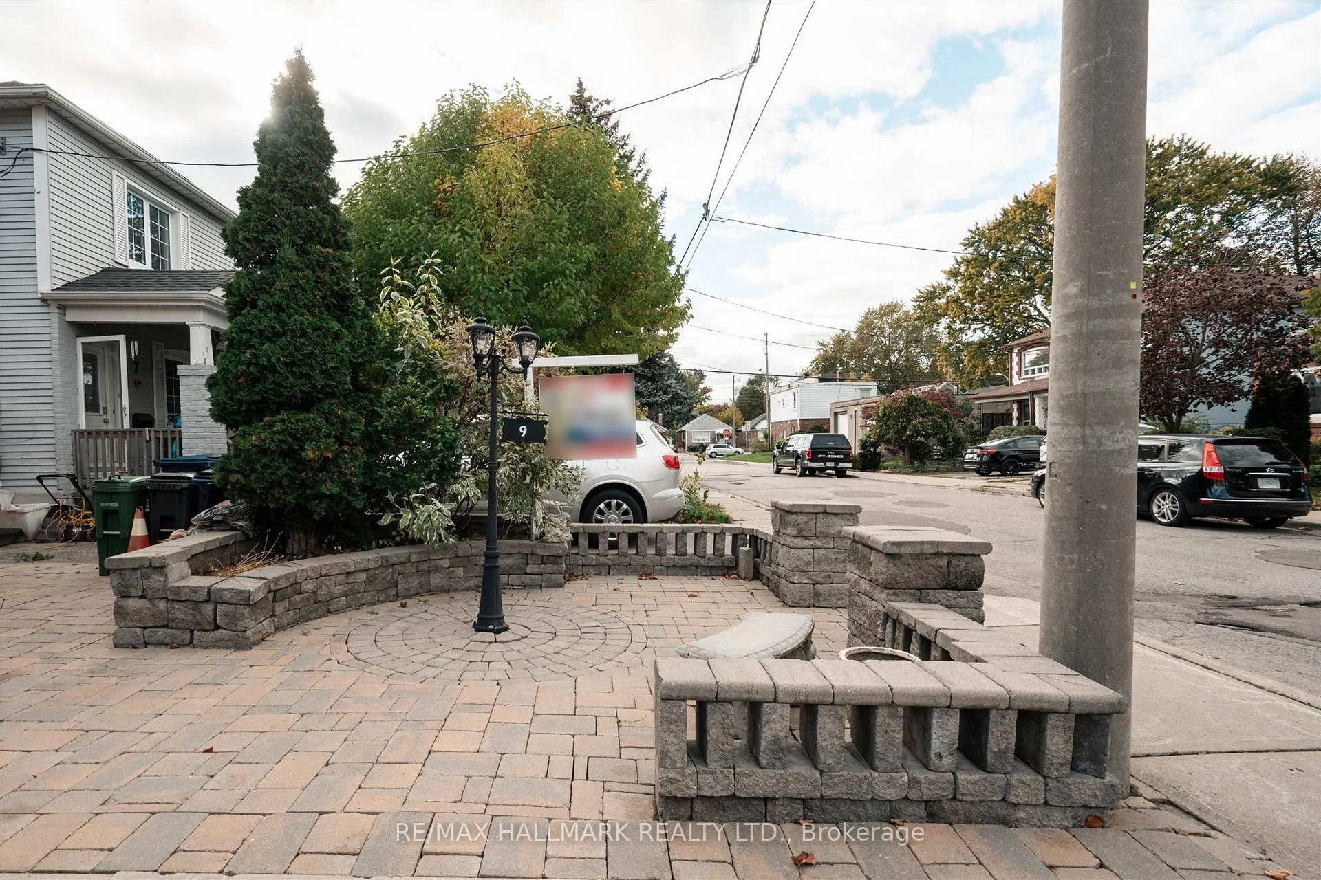 Photo 8 of 9 Savoy Avenue, Toronto, Woodbine-Lumsden — HOMEH
