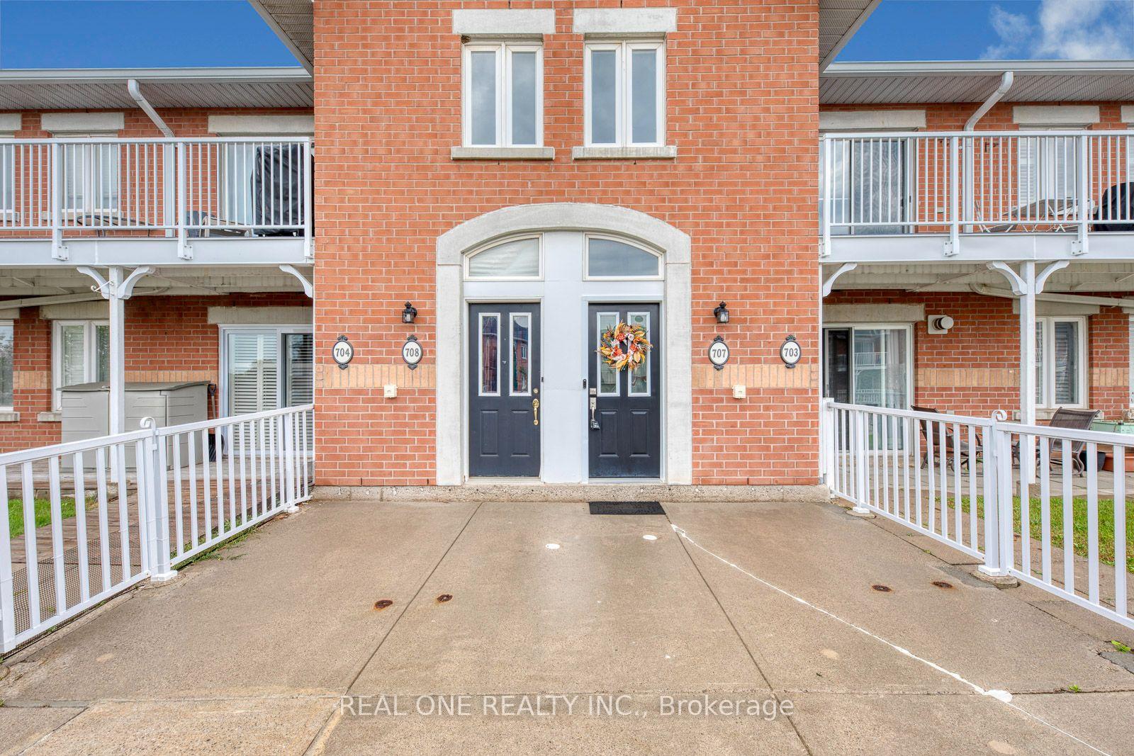 Photo 4 of Unit 707, 1701 Lampman Avenue, Burlington, Uptown — HOMEH