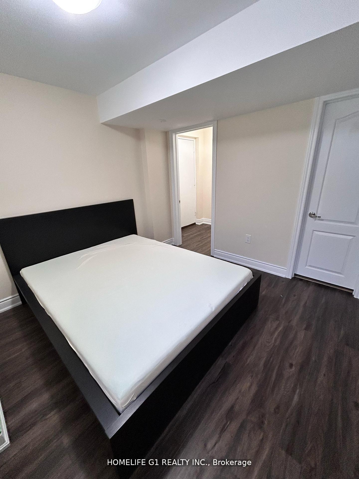 Photo 6 of 45 Dame Gruev Drive, Markham, Greensborough — HOMEH