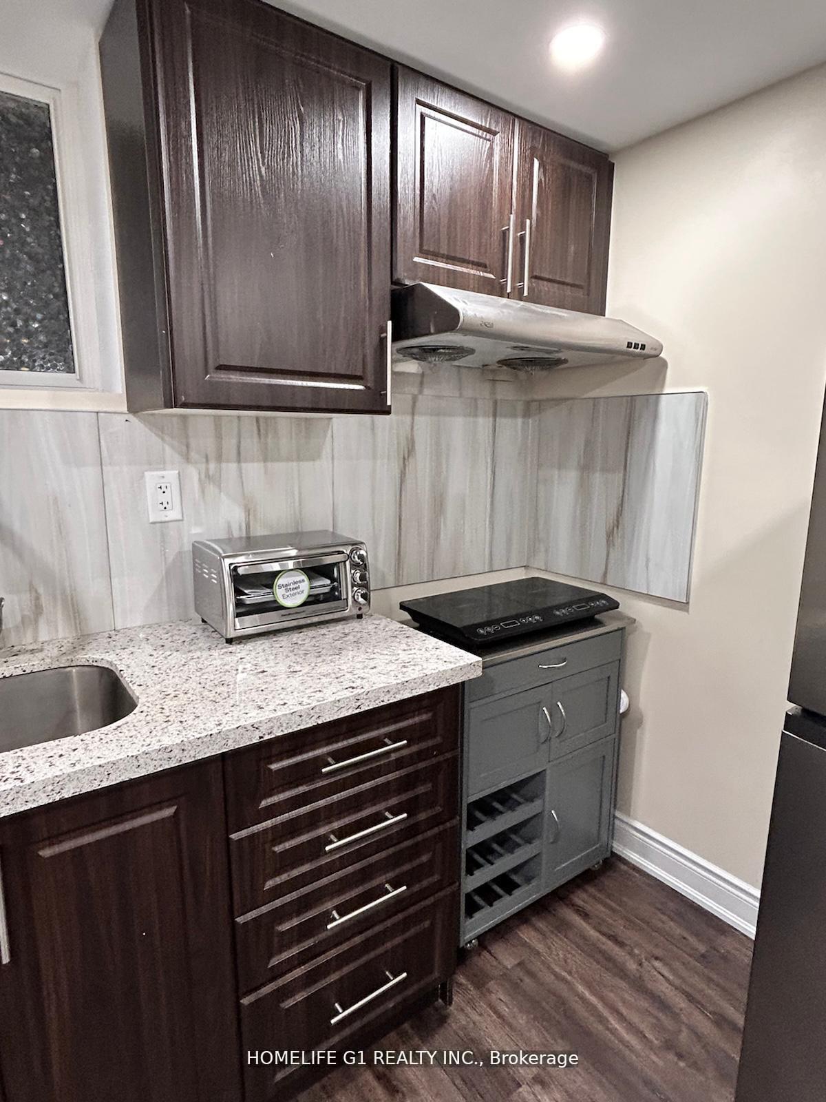 Photo 10 of 45 Dame Gruev Drive, Markham, Greensborough — HOMEH