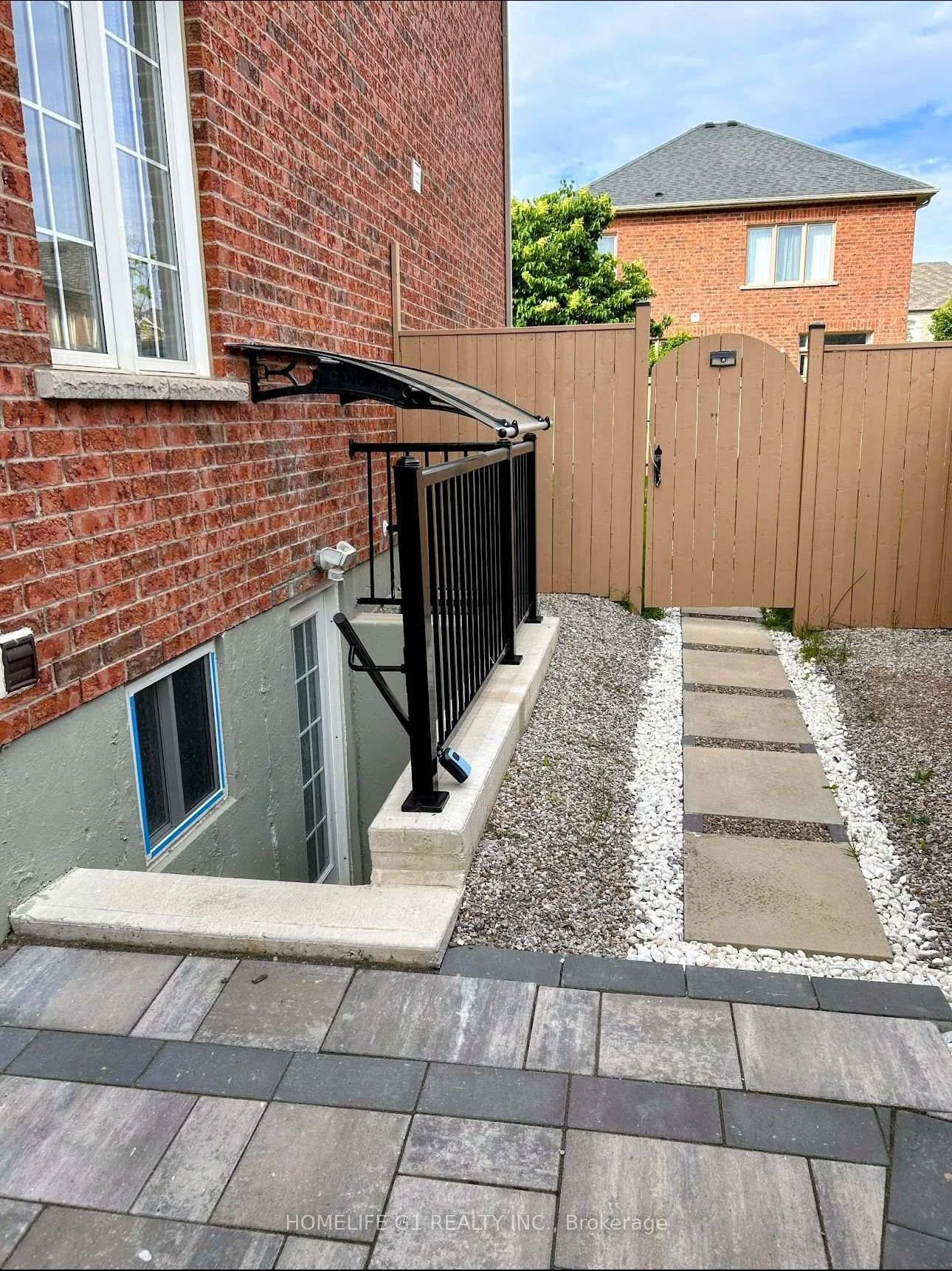 Photo of 45 Dame Gruev Drive