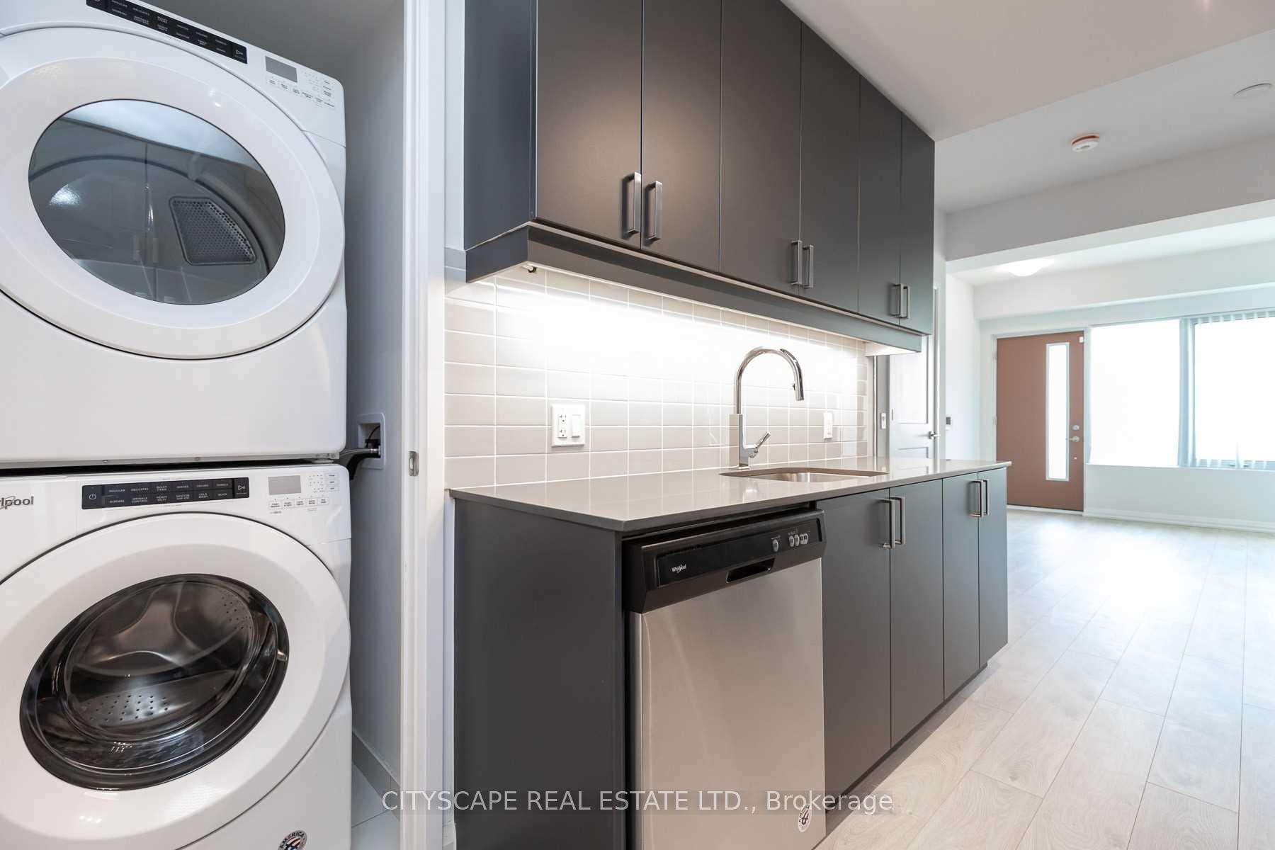 Photo 7 of Unit Th07, 1010 Portage Parkway, Vaughan, Concord — HOMEH