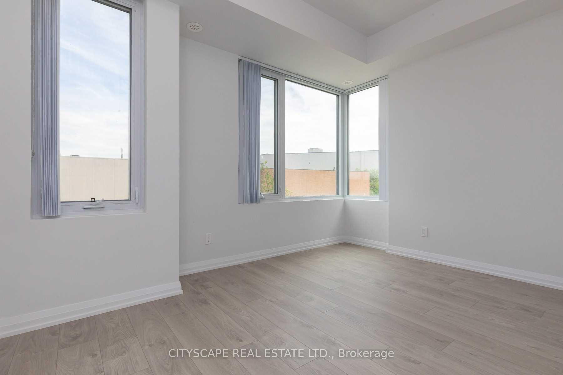 Photo 8 of Unit Th07, 1010 Portage Parkway, Vaughan, Concord — HOMEH