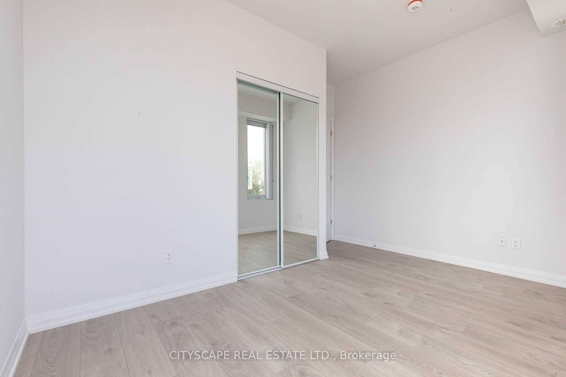 Photo 9 of Unit Th07, 1010 Portage Parkway, Vaughan, Concord — HOMEH