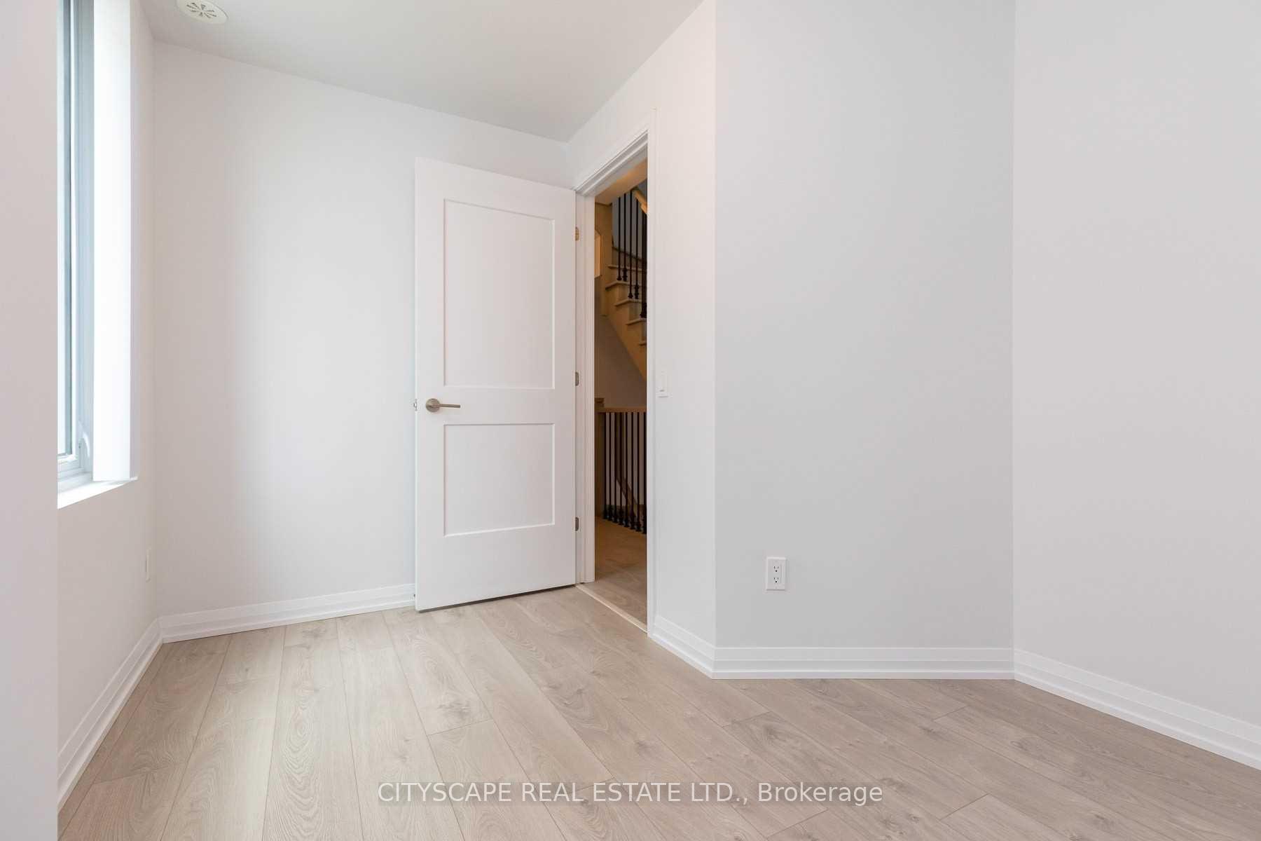 Photo 11 of Unit Th07, 1010 Portage Parkway, Vaughan, Concord — HOMEH