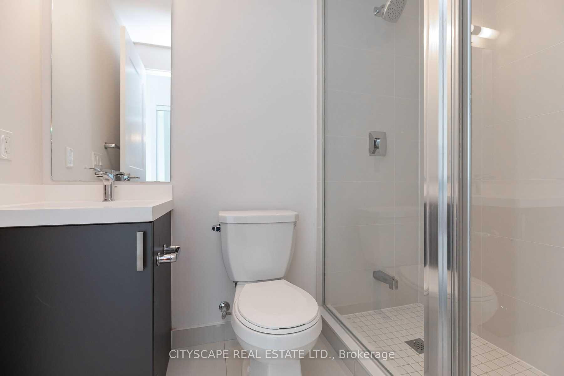 Photo 16 of Unit Th07, 1010 Portage Parkway, Vaughan, Concord — HOMEH
