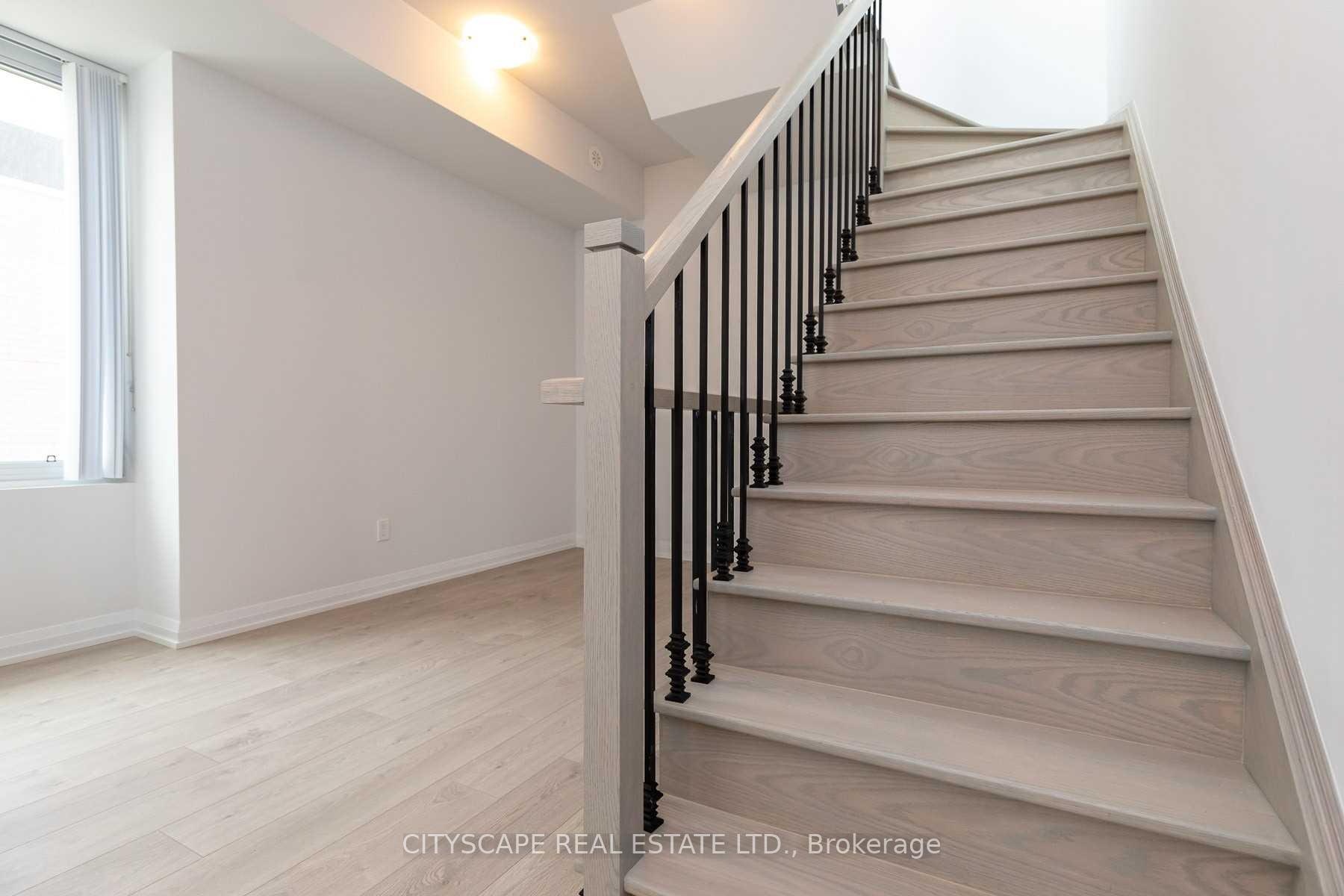 Photo 17 of Unit Th07, 1010 Portage Parkway, Vaughan, Concord — HOMEH