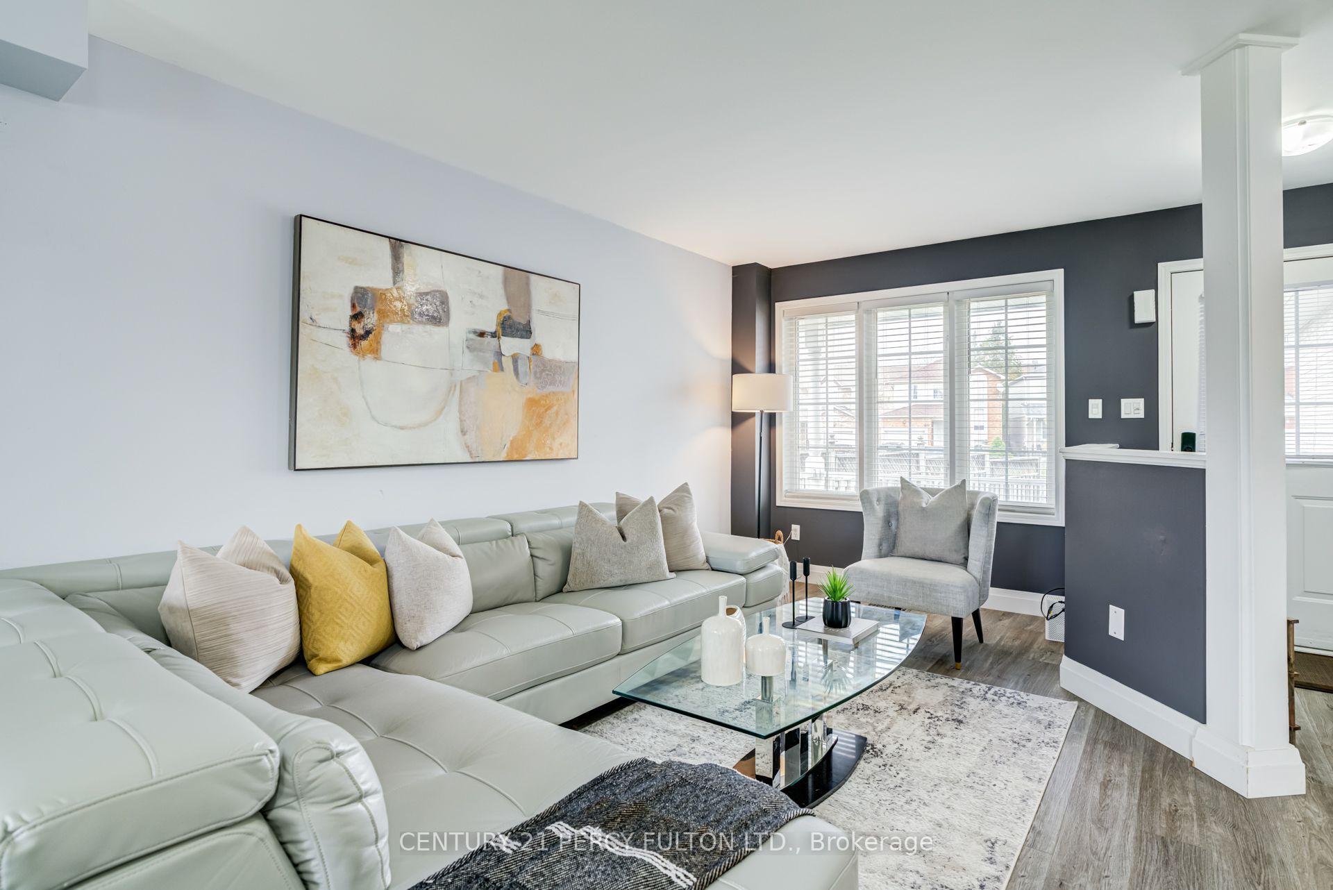 Photo 4 of 1842 Dalhousie Crescent, Oshawa, Samac — HOMEH