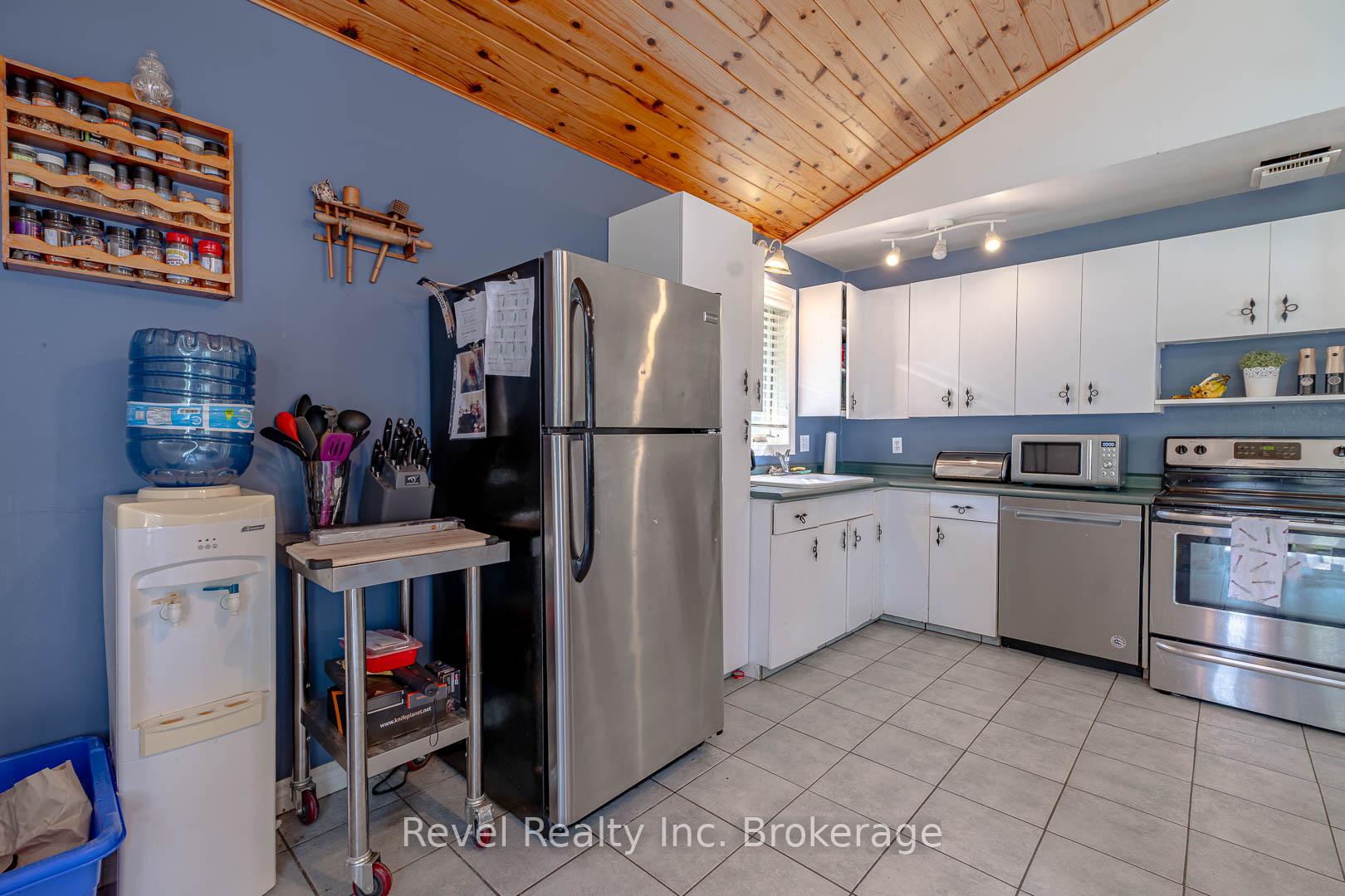 Photo 9 of 36 Tebby Boulevard, South River — HOMEH
