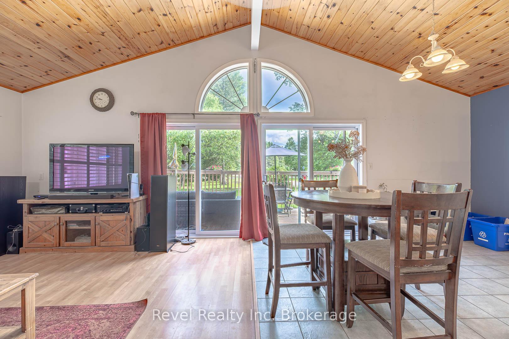 Photo 13 of 36 Tebby Boulevard, South River — HOMEH