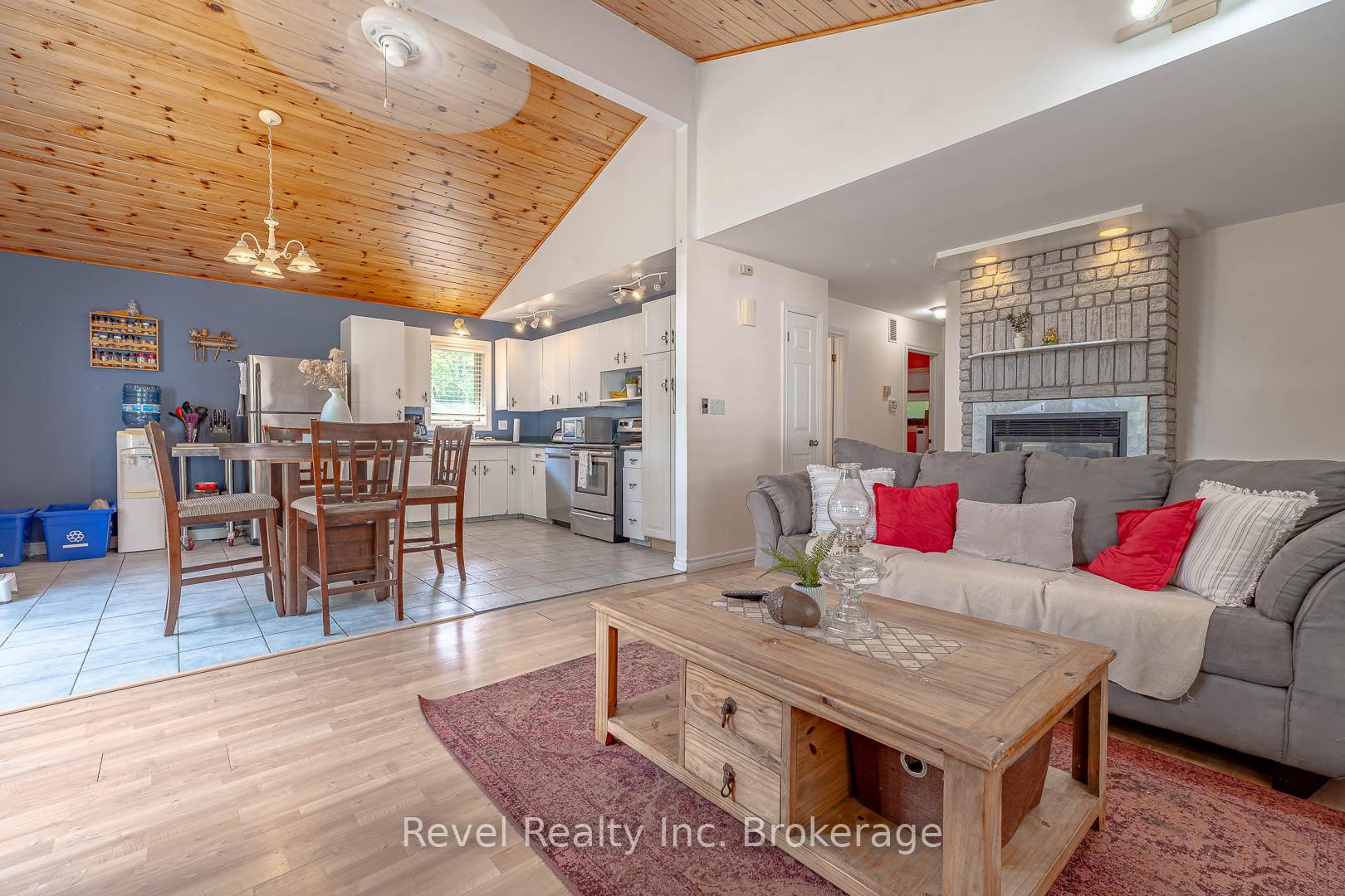 Photo 14 of 36 Tebby Boulevard, South River — HOMEH
