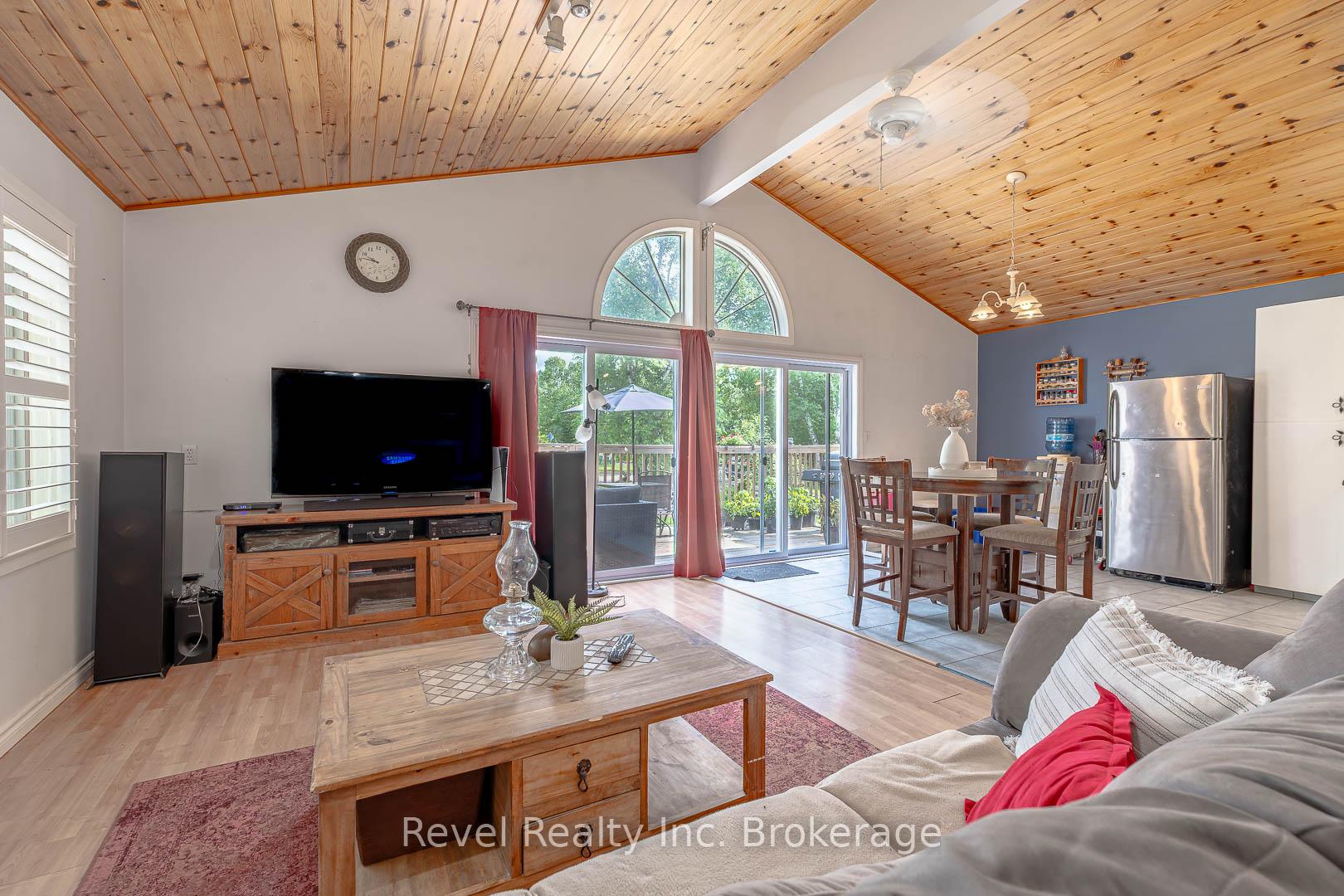 Photo 16 of 36 Tebby Boulevard, South River — HOMEH
