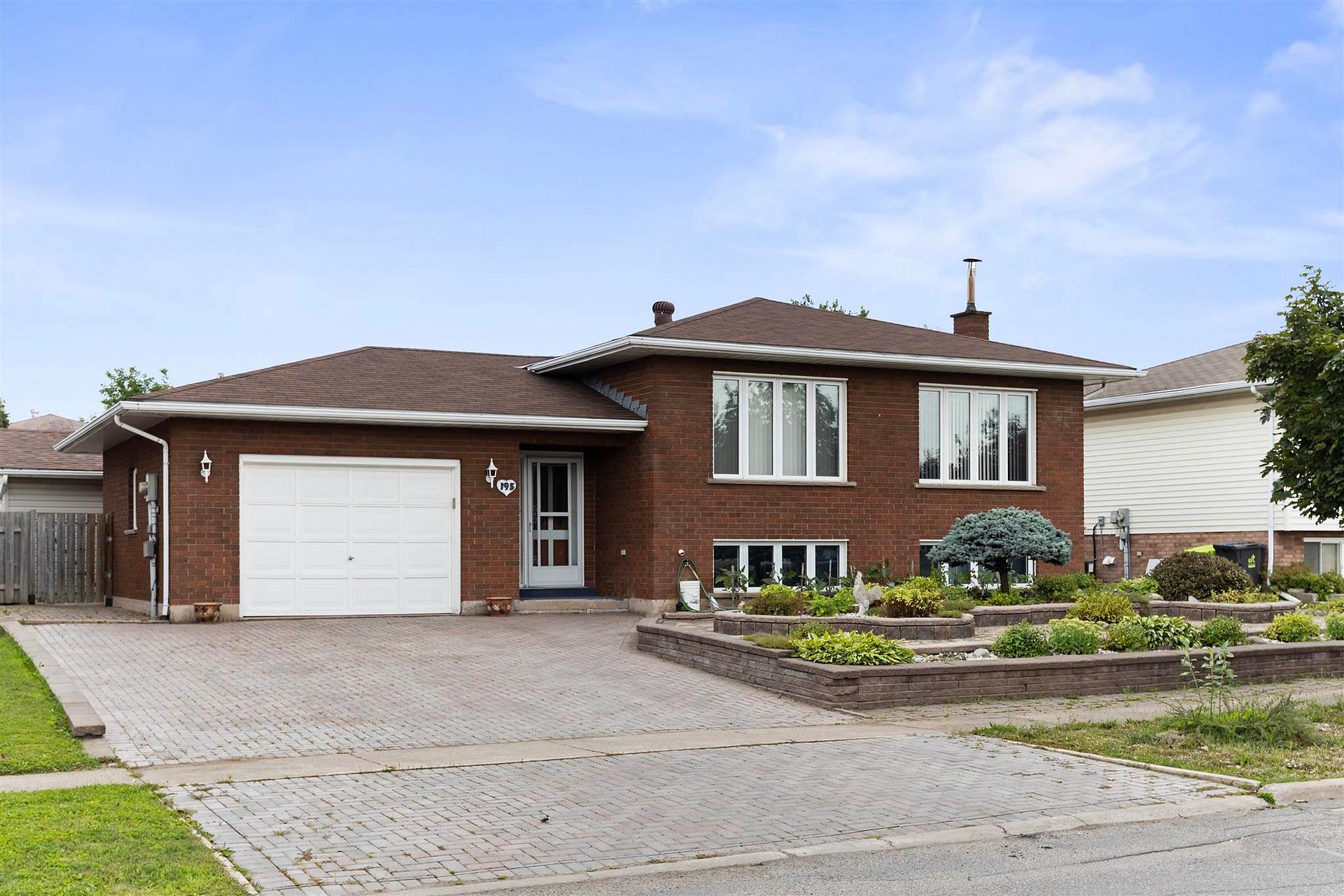 Photo of 195 Bitonti Crescent