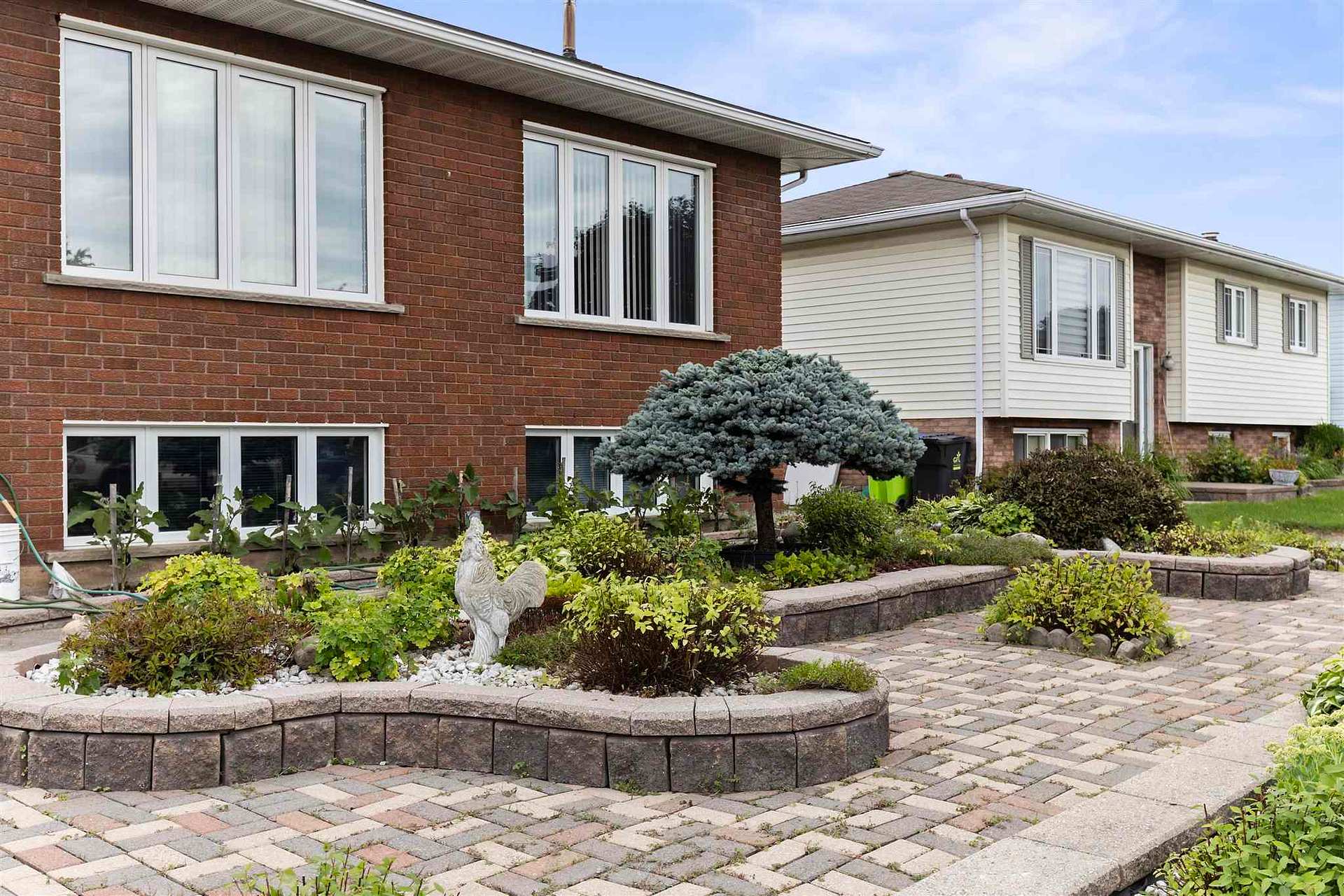 Photo 4 of 195 Bitonti Crescent, Sault Ste Marie, Ward 4 — HOMEH