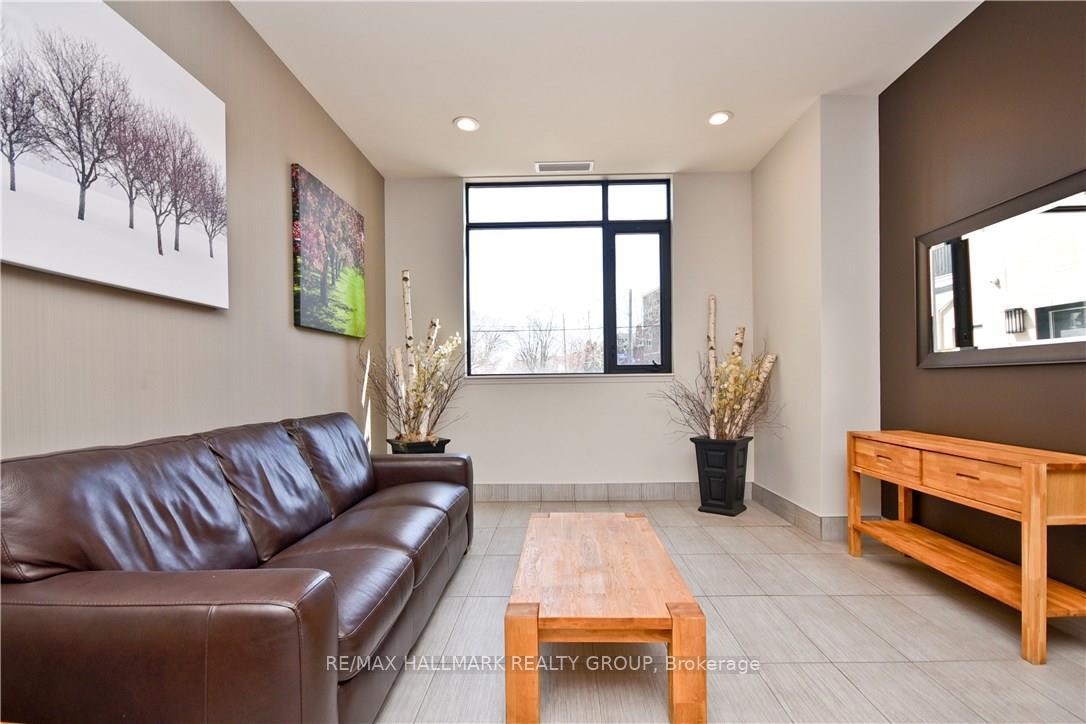 Photo 4 of Unit 408, 808 Bronson Avenue, Ottawa, Dows Lake — HOMEH
