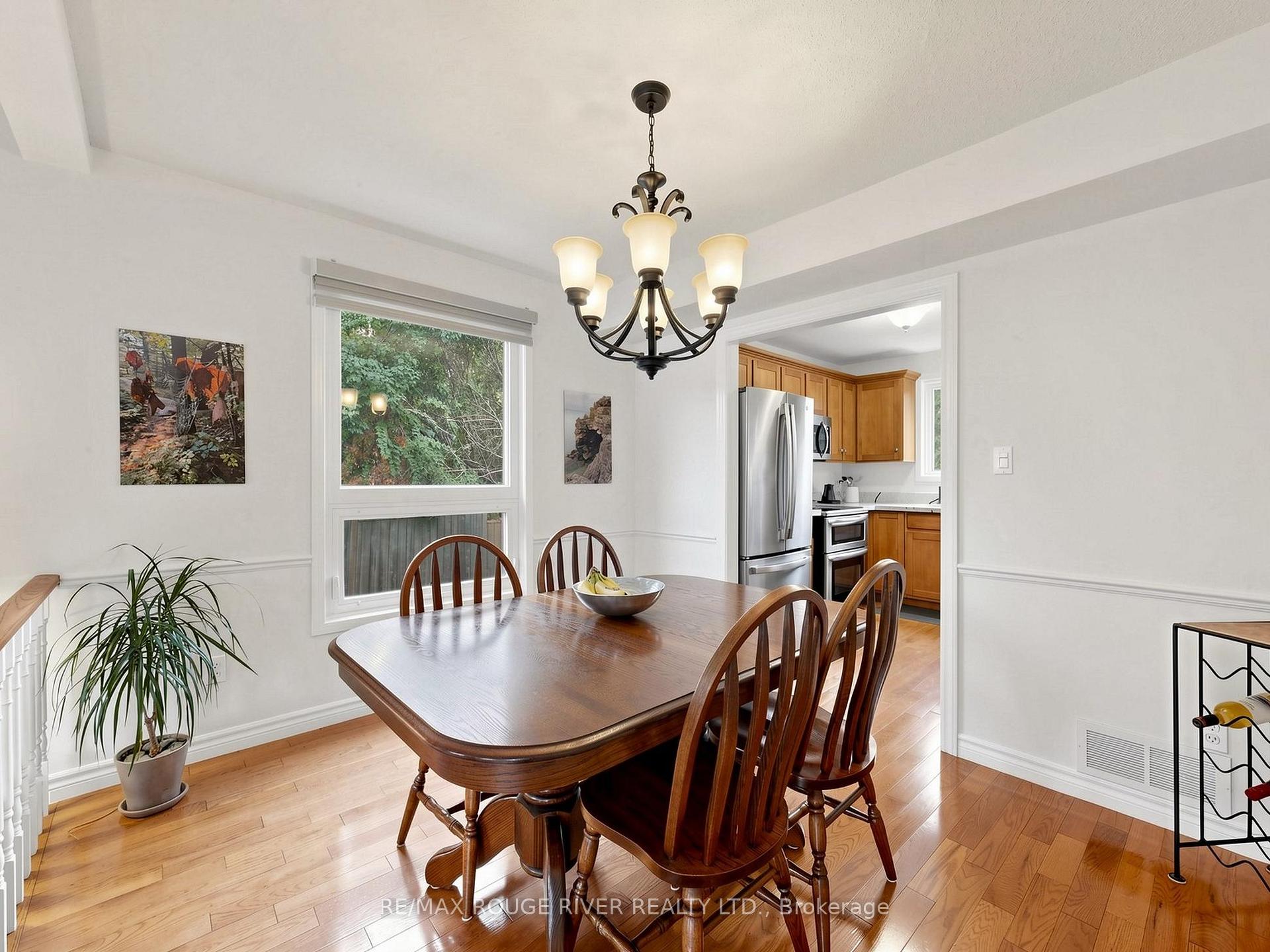 Photo 9 of 1739 Ada Court, Pickering, Amberlea — HOMEH