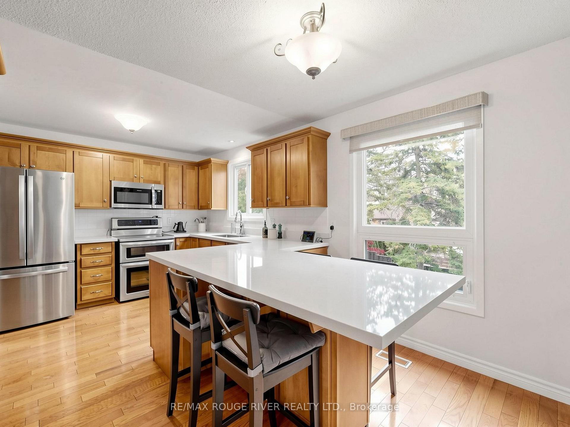 Photo 16 of 1739 Ada Court, Pickering, Amberlea — HOMEH