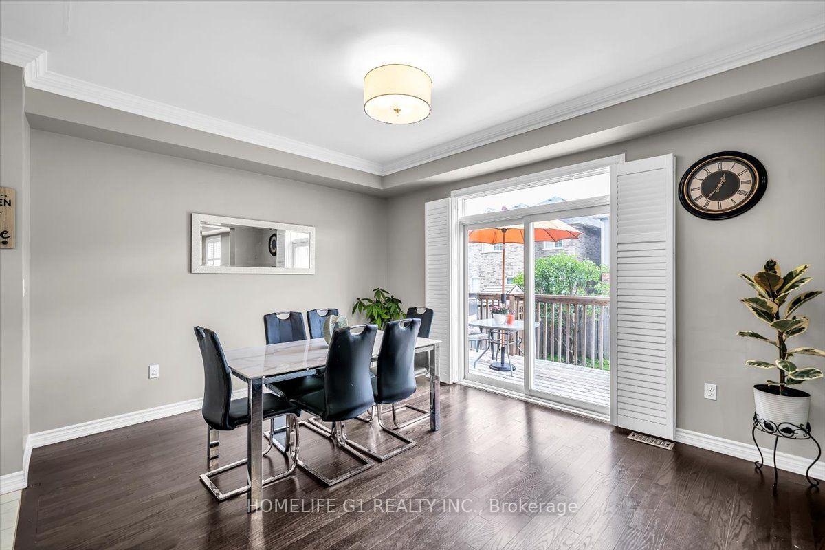 Photo 17 of 47 Holyrod Drive, Clarington, Courtice — HOMEH