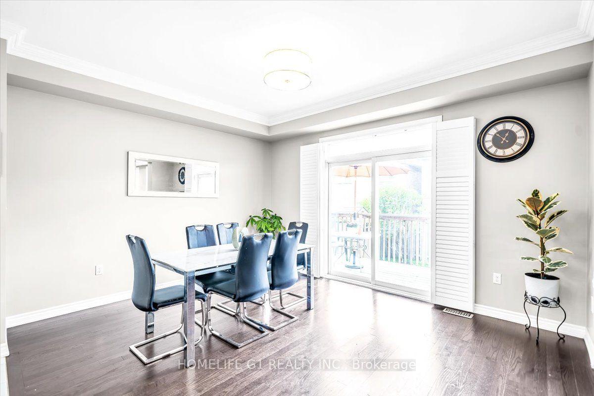 Photo 44 of 47 Holyrod Drive, Clarington, Courtice — HOMEH