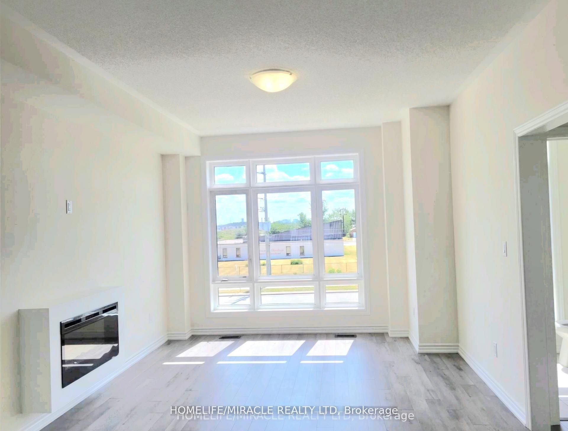 Photo 4 of 64 Purple Sage Drive, Brampton, Bram East — HOMEH