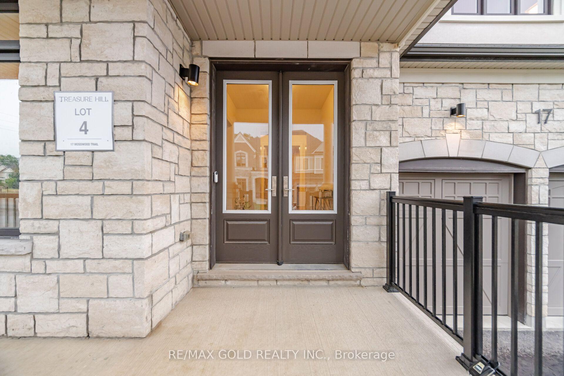 Photo 5 of 17 Mosswood Trail, Brampton, Vales of Castlemore — HOMEH