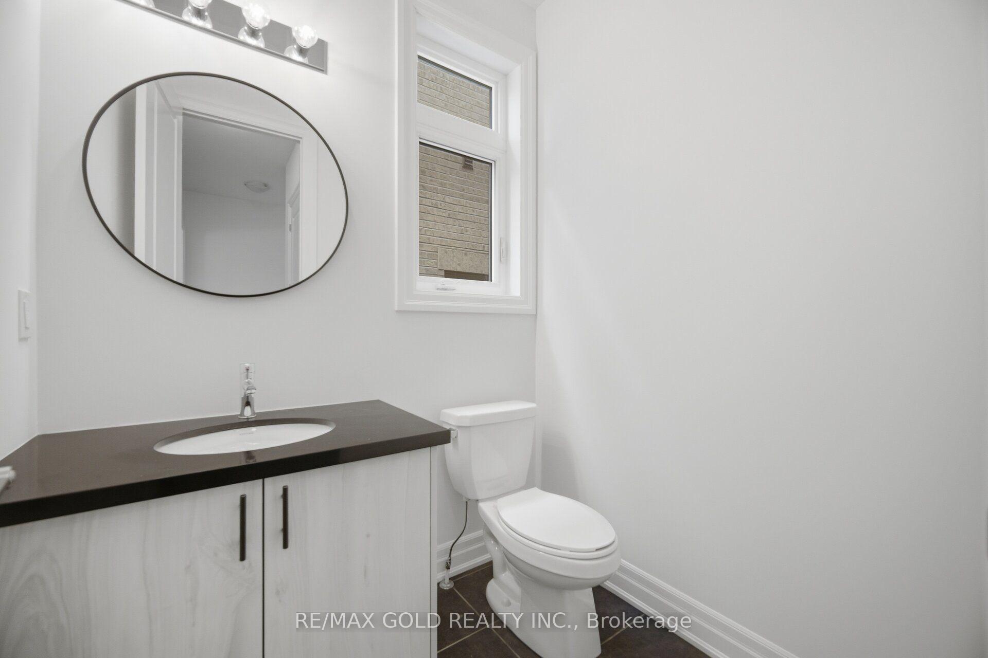 Photo 24 of 17 Mosswood Trail, Brampton, Vales of Castlemore — HOMEH