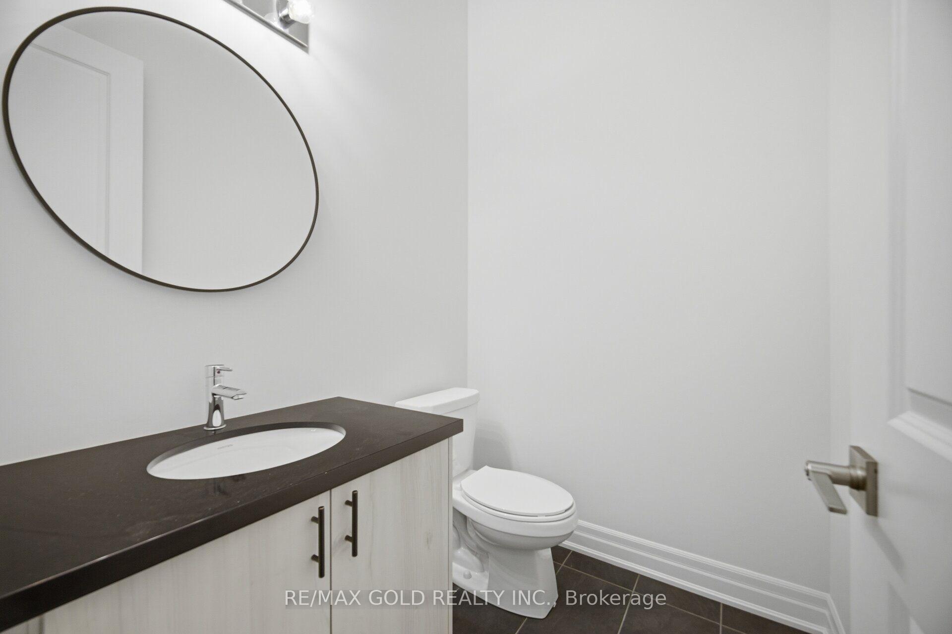 Photo 29 of 17 Mosswood Trail, Brampton, Vales of Castlemore — HOMEH