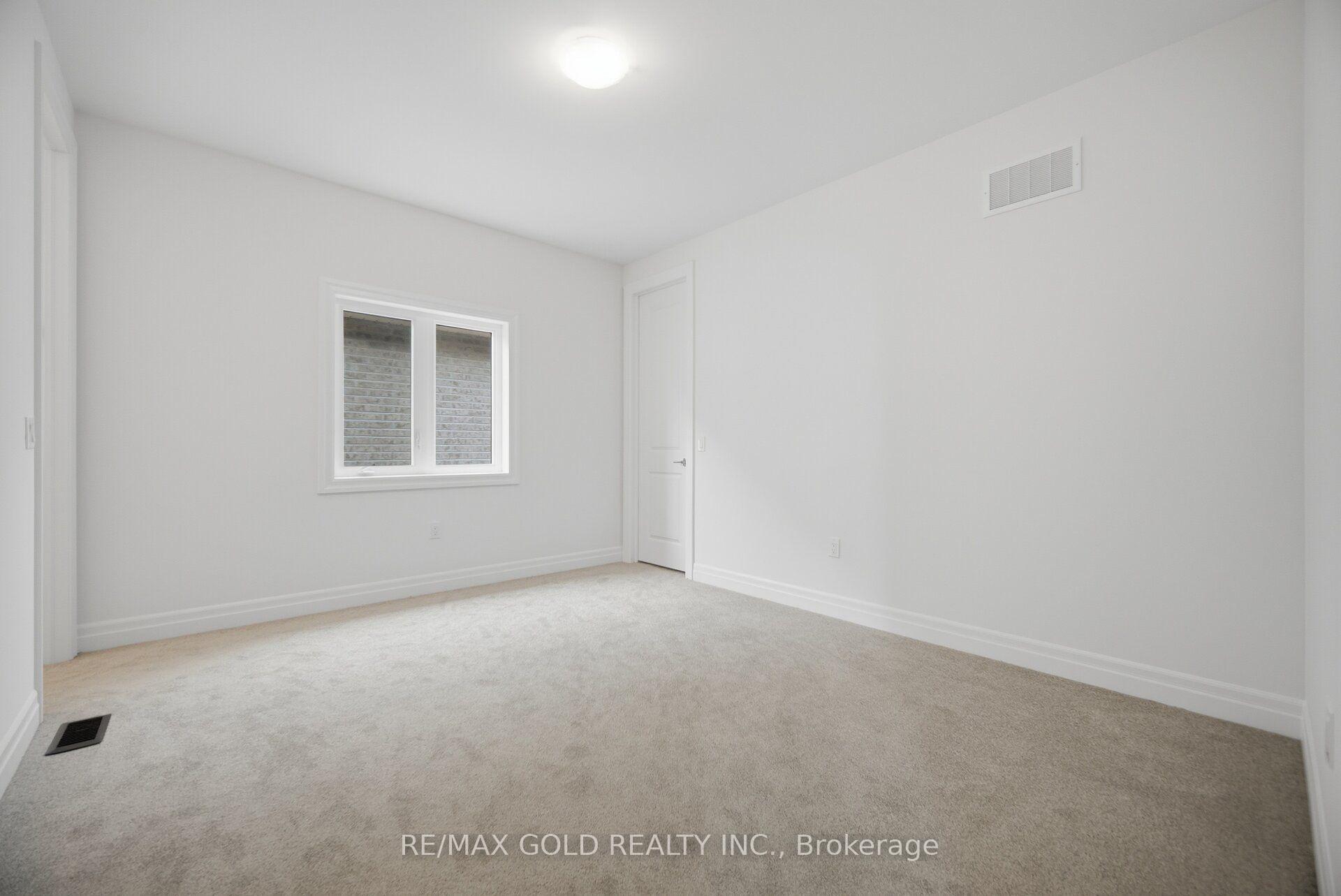 Photo 44 of 17 Mosswood Trail, Brampton, Vales of Castlemore — HOMEH