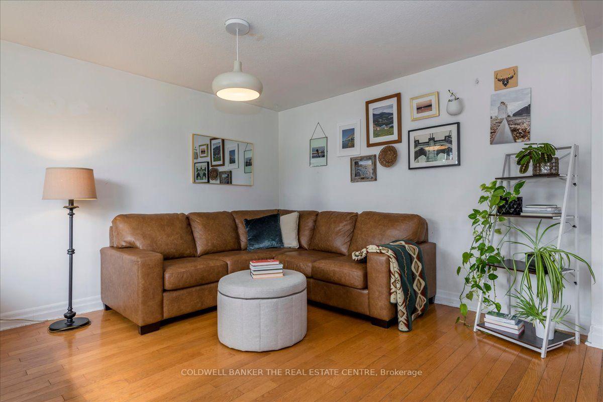 Photo 3 of 18 Agnes Street, Barrie, Wellington — HOMEH