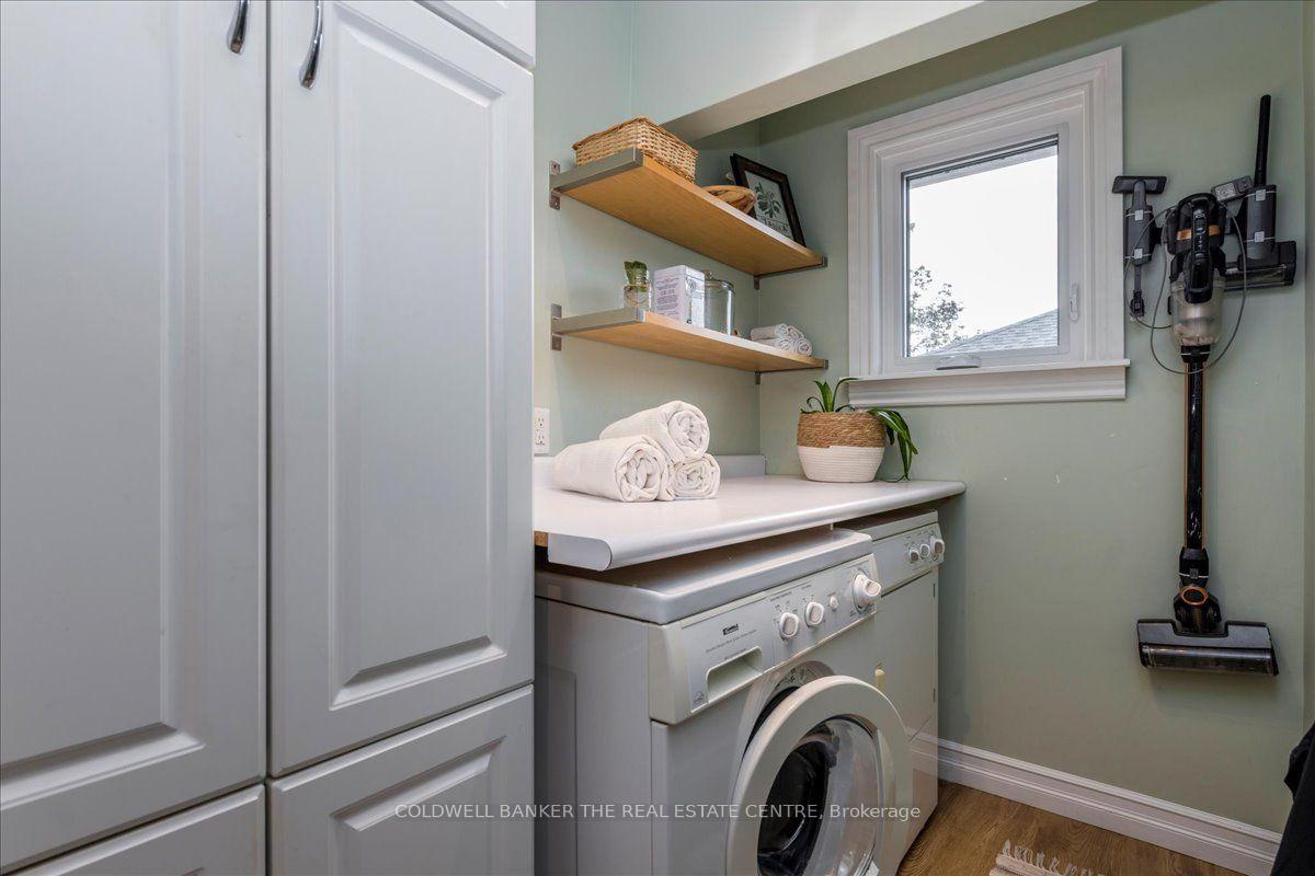 Photo 15 of 18 Agnes Street, Barrie, Wellington — HOMEH