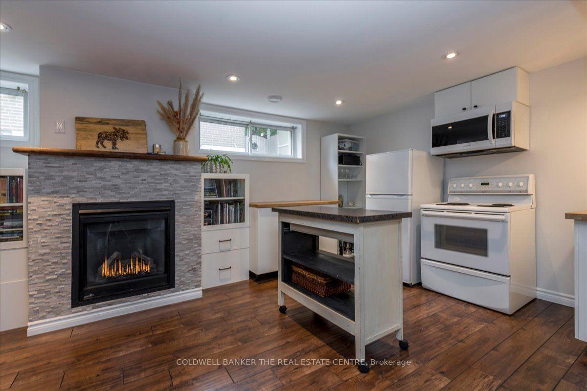 Photo 19 of 18 Agnes Street, Barrie, Wellington — HOMEH