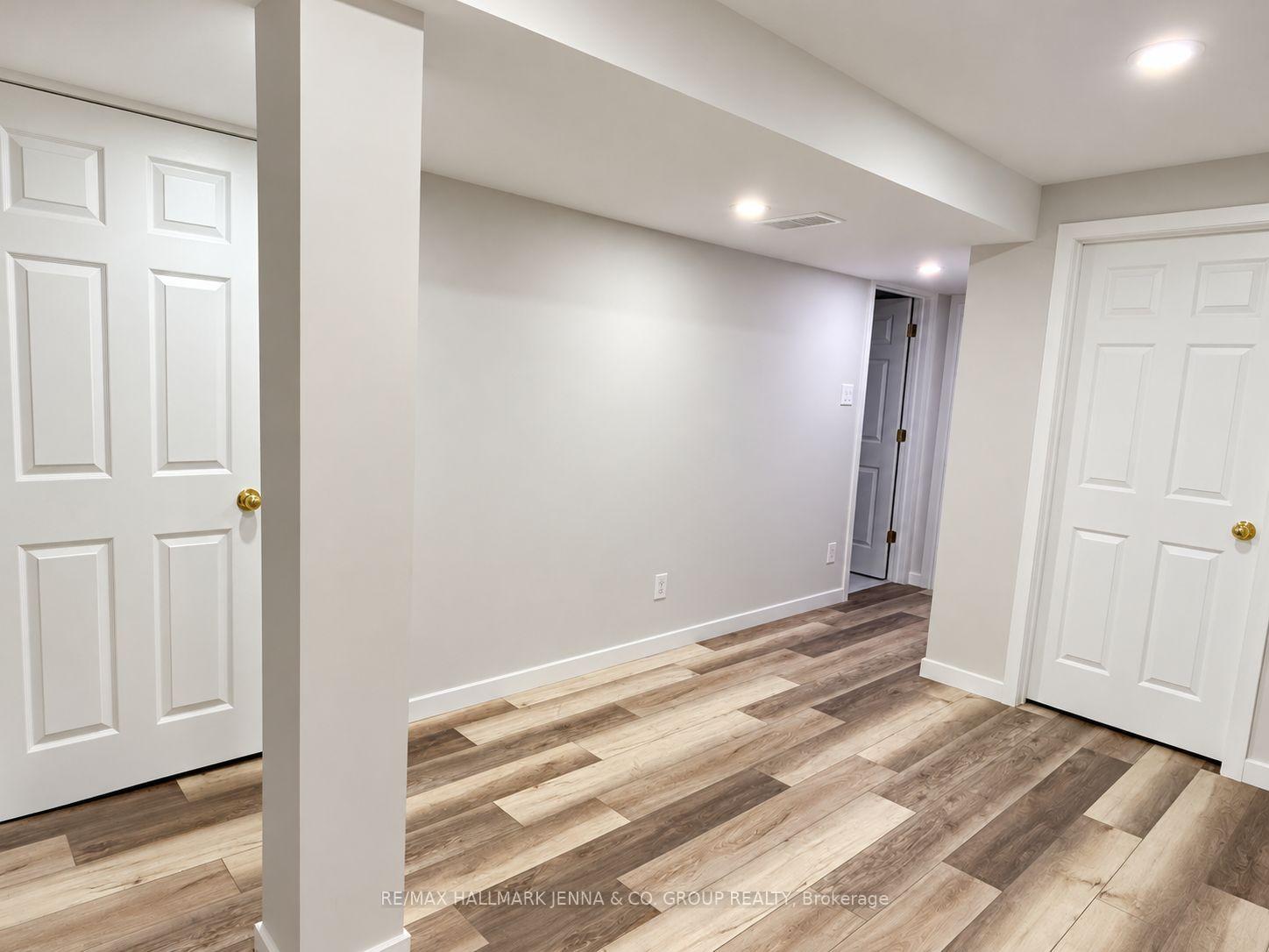 Photo 23 of 1409 Caravel Crescent, Ottawa, Bilberry Creek/Queenswood Heights — HOMEH