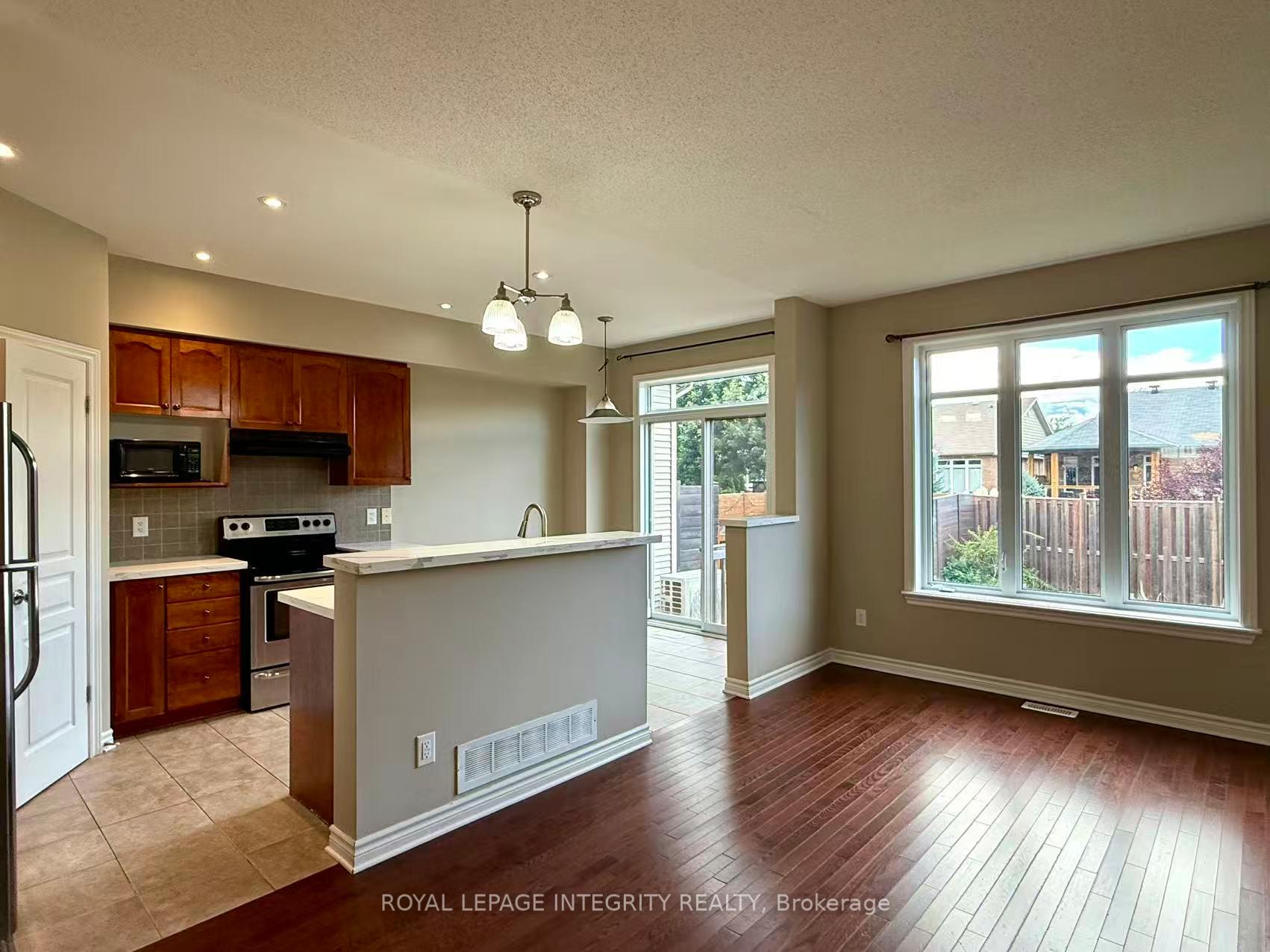 Photo 4 of 949 Klondike Road, Ottawa, Kanata - Morgan's Grant/South March — HOMEH