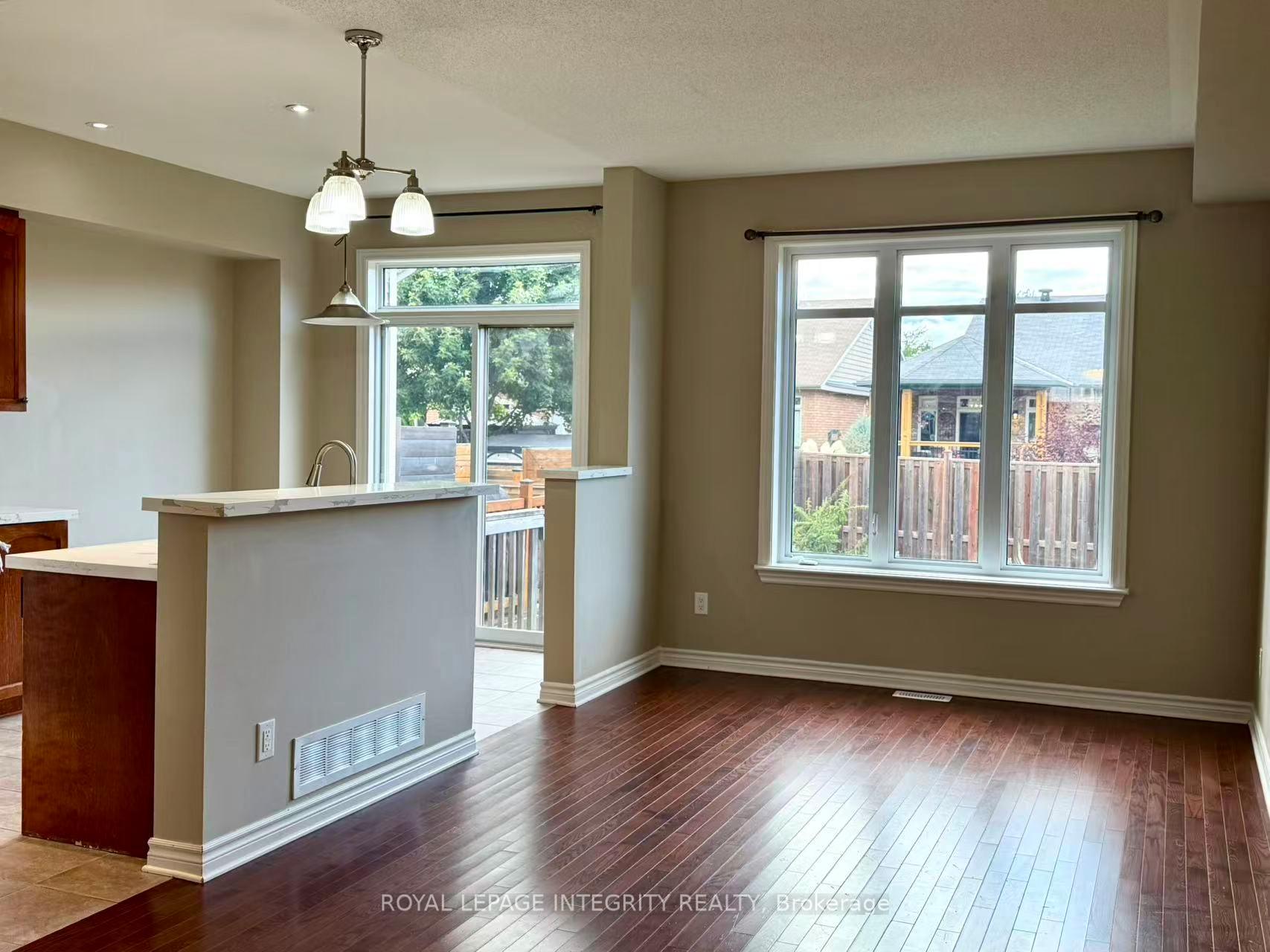 Photo 5 of 949 Klondike Road, Ottawa, Kanata - Morgan's Grant/South March — HOMEH