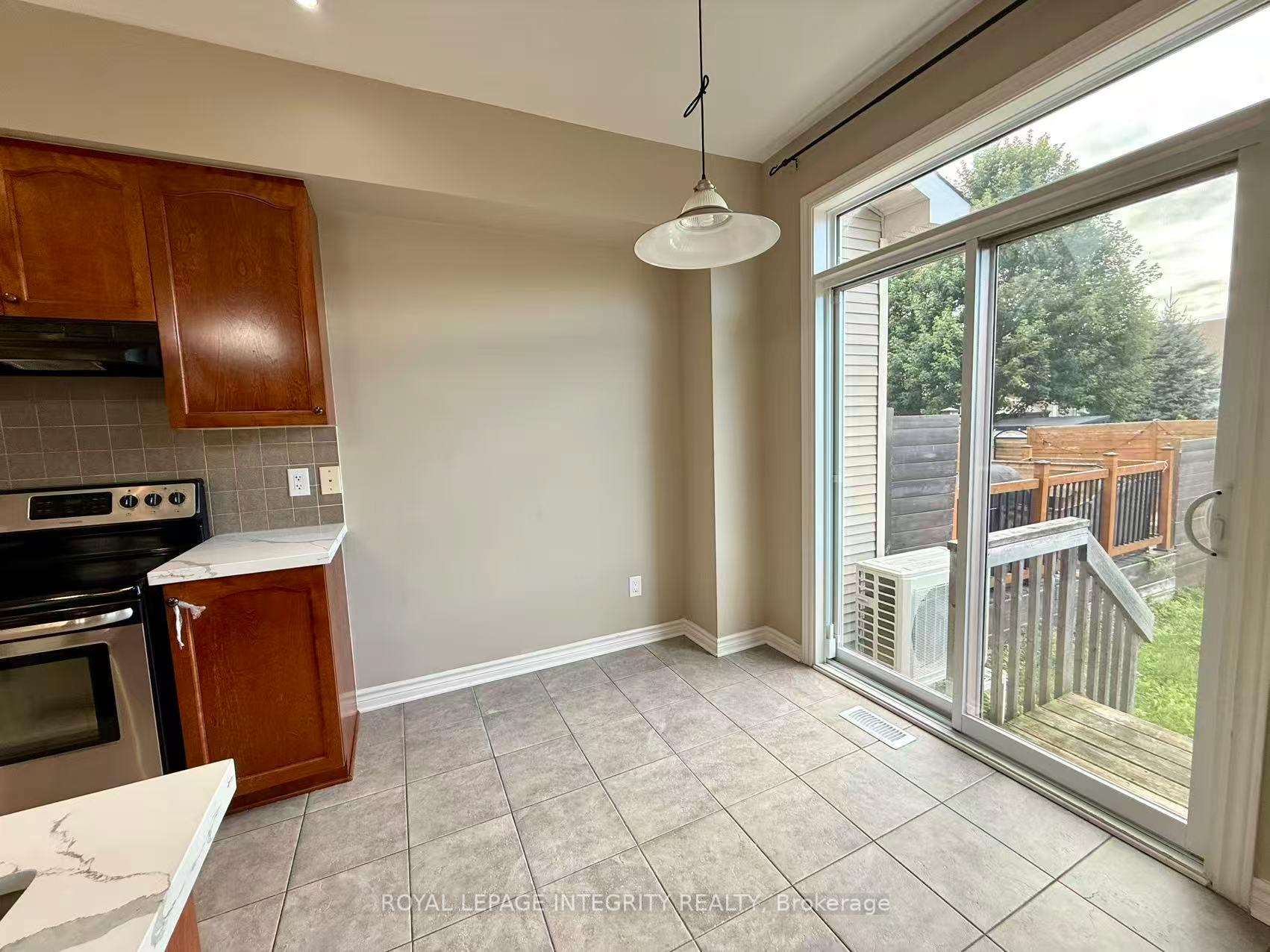 Photo 6 of 949 Klondike Road, Ottawa, Kanata - Morgan's Grant/South March — HOMEH