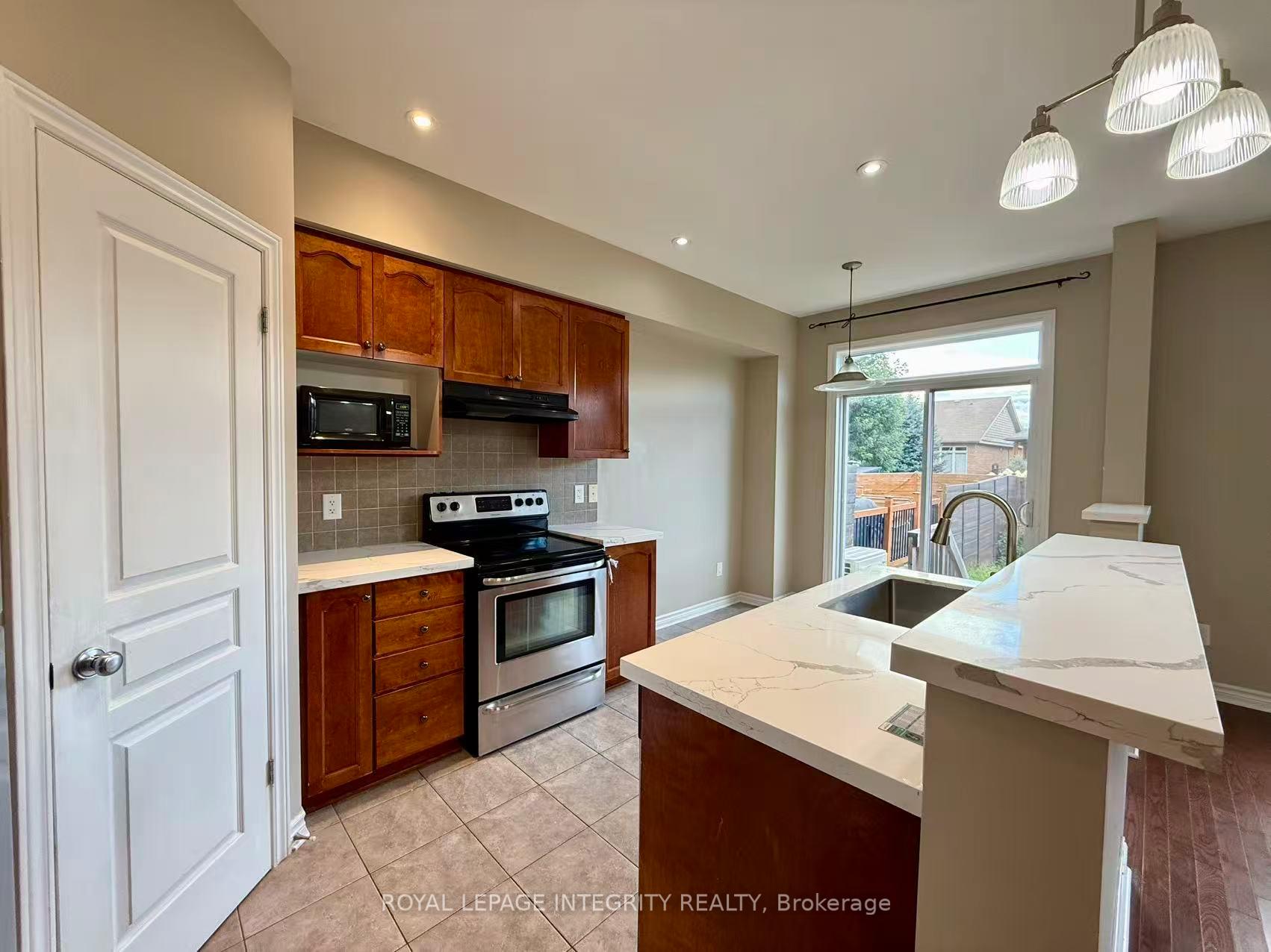 Photo 7 of 949 Klondike Road, Ottawa, Kanata - Morgan's Grant/South March — HOMEH