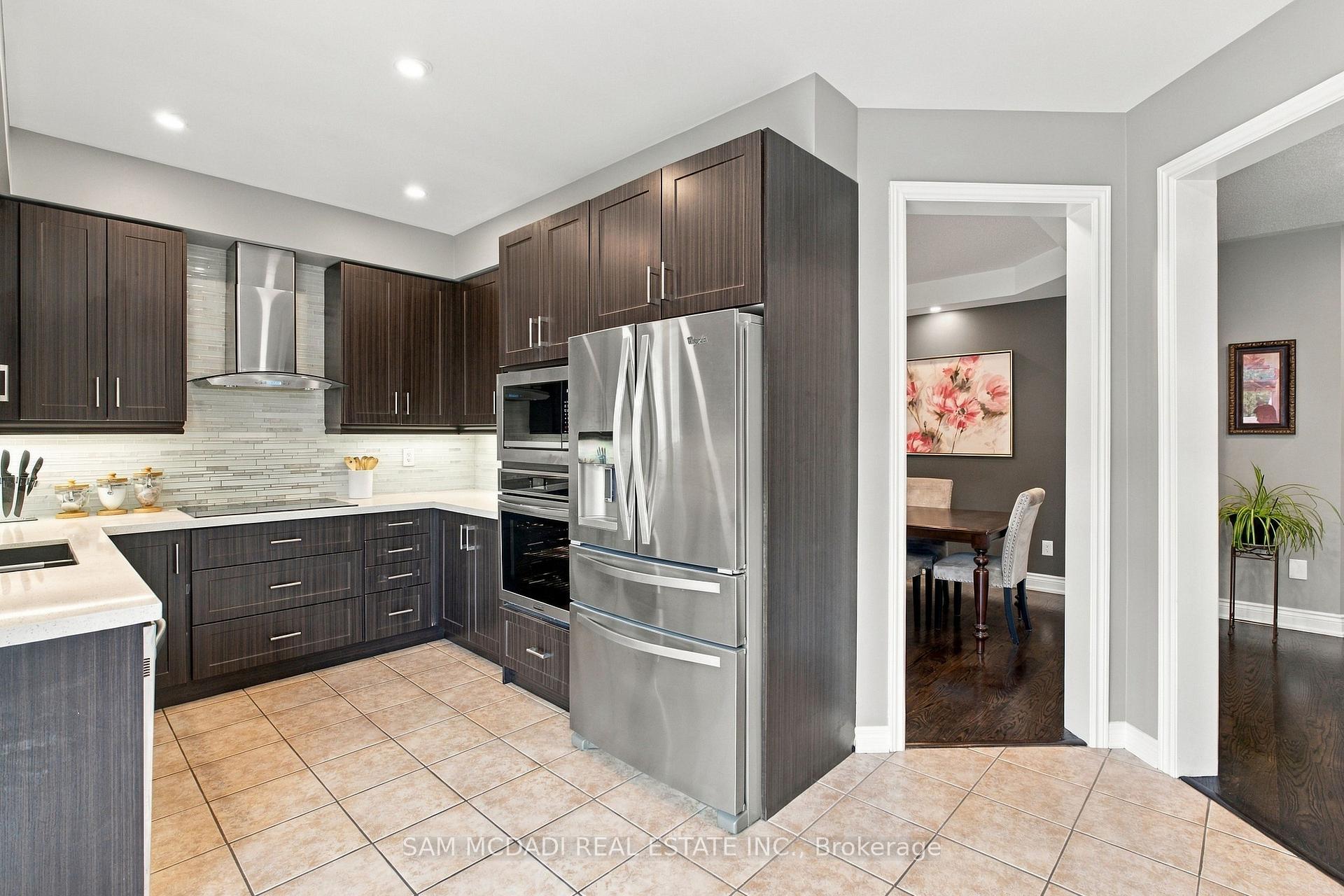 Photo 12 of 195 Holmes Crescent, Milton, Scott — HOMEH