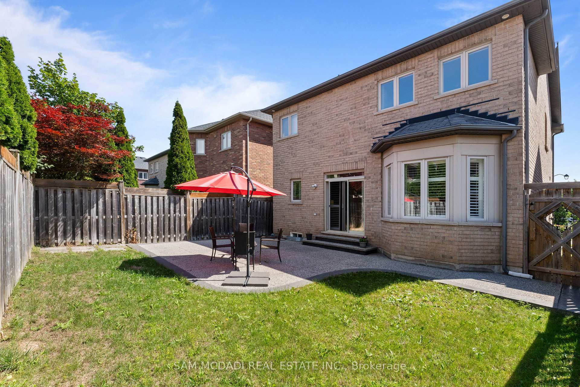 Photo 31 of 195 Holmes Crescent, Milton, Scott — HOMEH