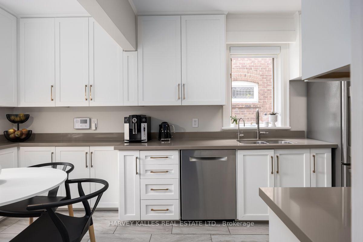 Photo 13 of 110 Chatsworth Drive, Toronto, Lawrence Park South — HOMEH
