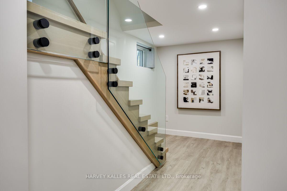 Photo 32 of 110 Chatsworth Drive, Toronto, Lawrence Park South — HOMEH