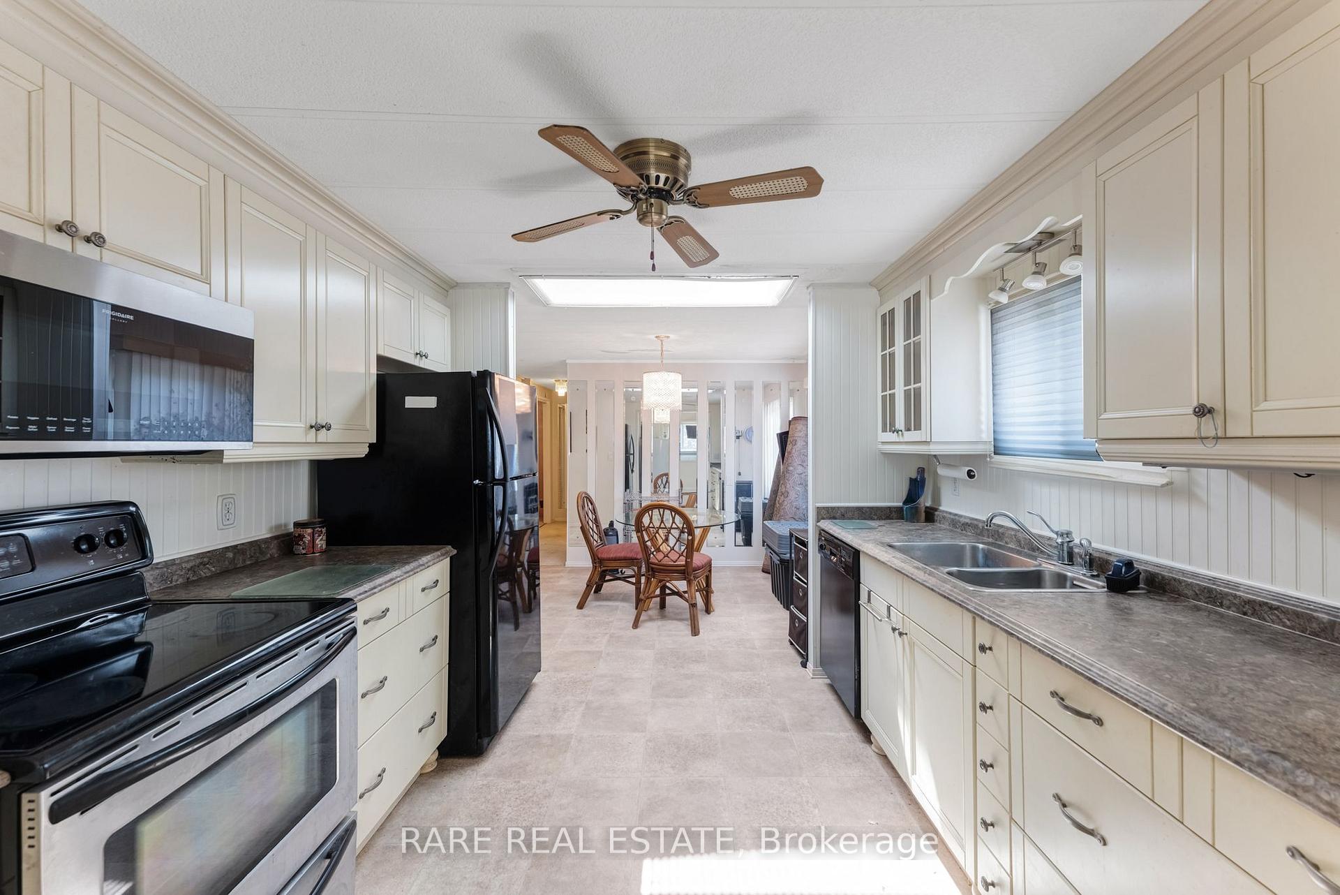 Photo 3 of Unit 5, 5263 Elliott Side Road, Tay, Rural Tay — HOMEH