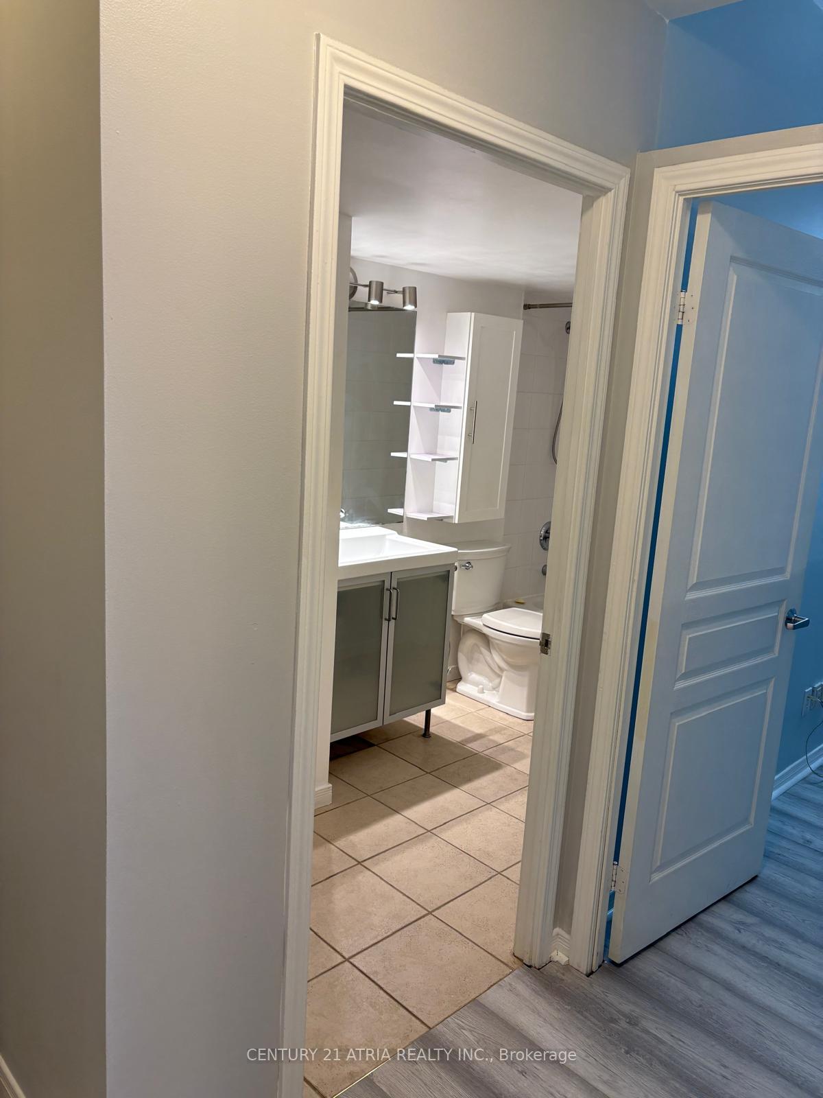Photo 6 of Unit 103, 140 Bathurst Street, Toronto, Waterfront Communities — HOMEH