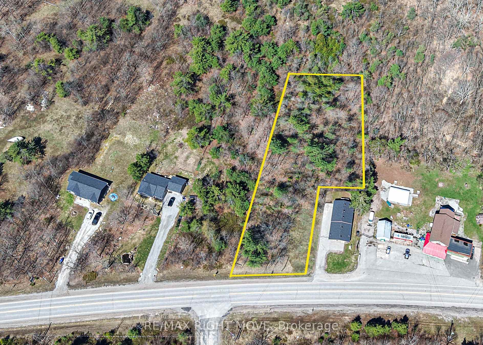 Photo 1 of 1048 Monck Road, Ramara, Rural Ramara — HOMEH