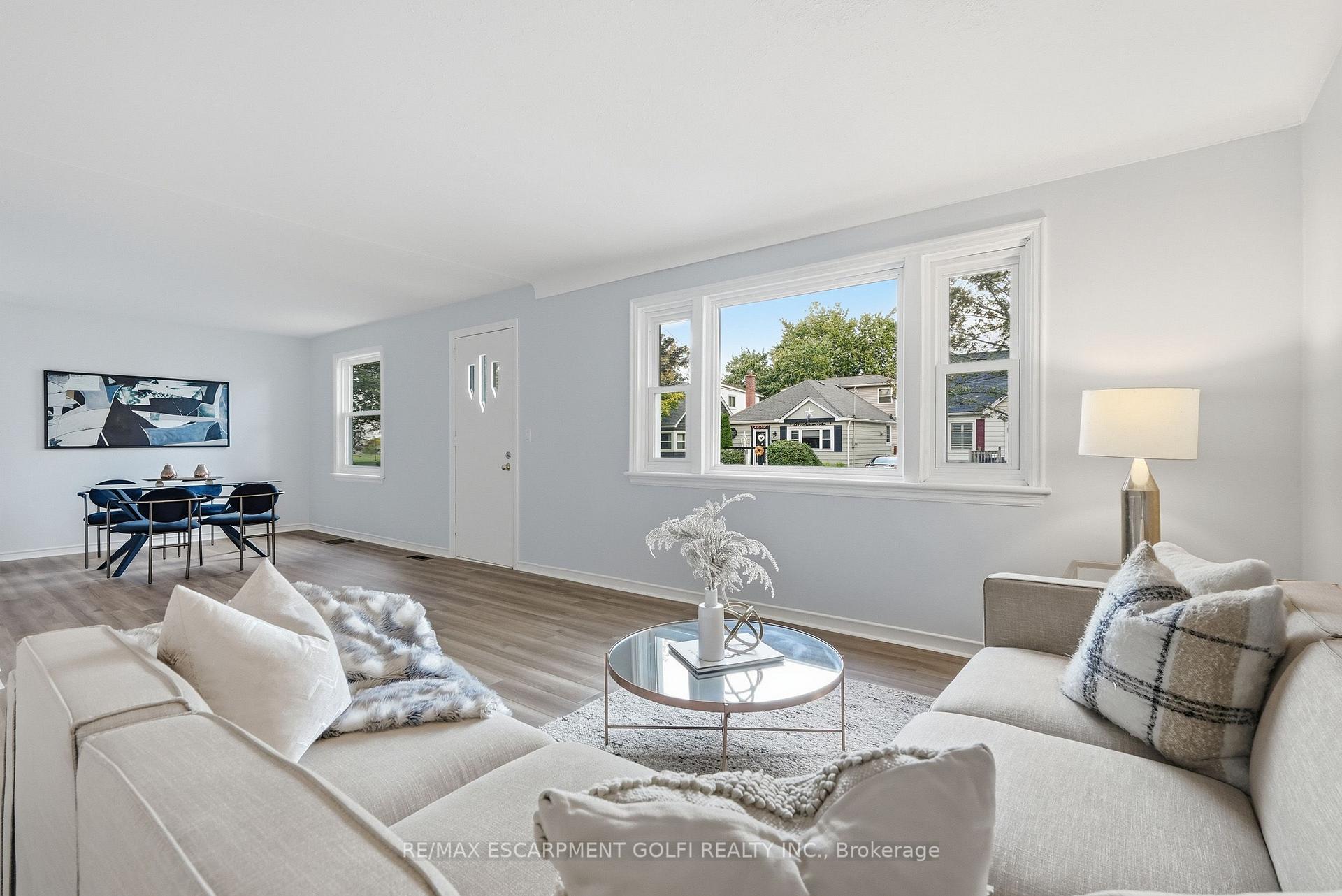 Photo 5 of 140 Auburn Avenue, Hamilton, Bartonville — HOMEH